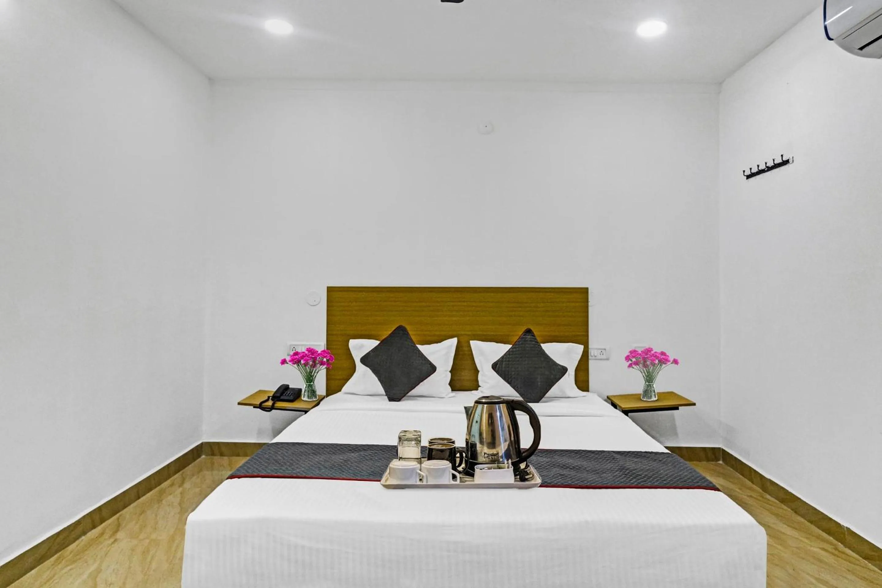 Bedroom, Bed in Townhouse De Alphabet Hotel