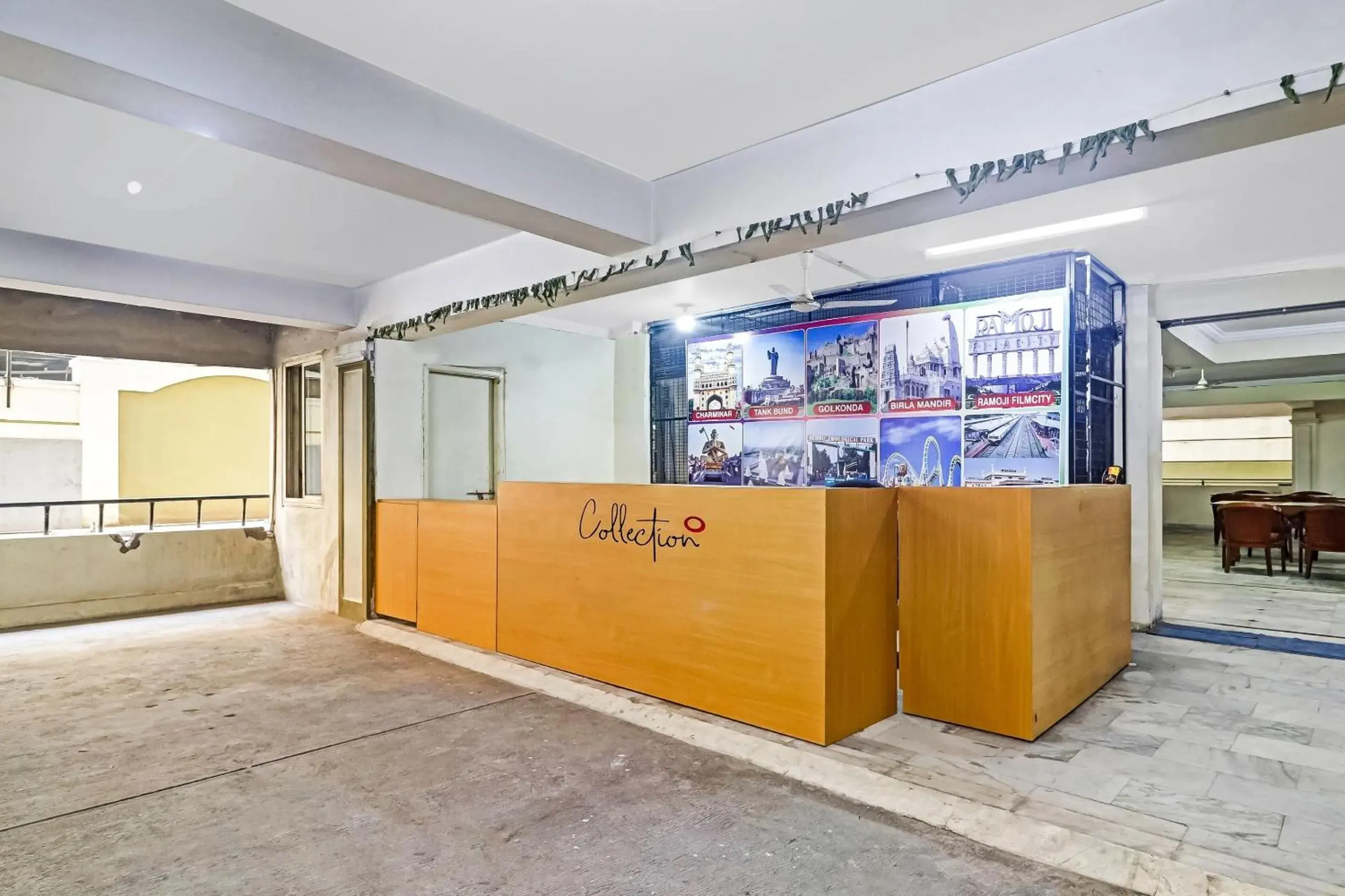 Lobby or reception in Capital O Samrat Palace Near Nampally Station Lobby or reception in Capital O Samrat Palace Near Nampally Station