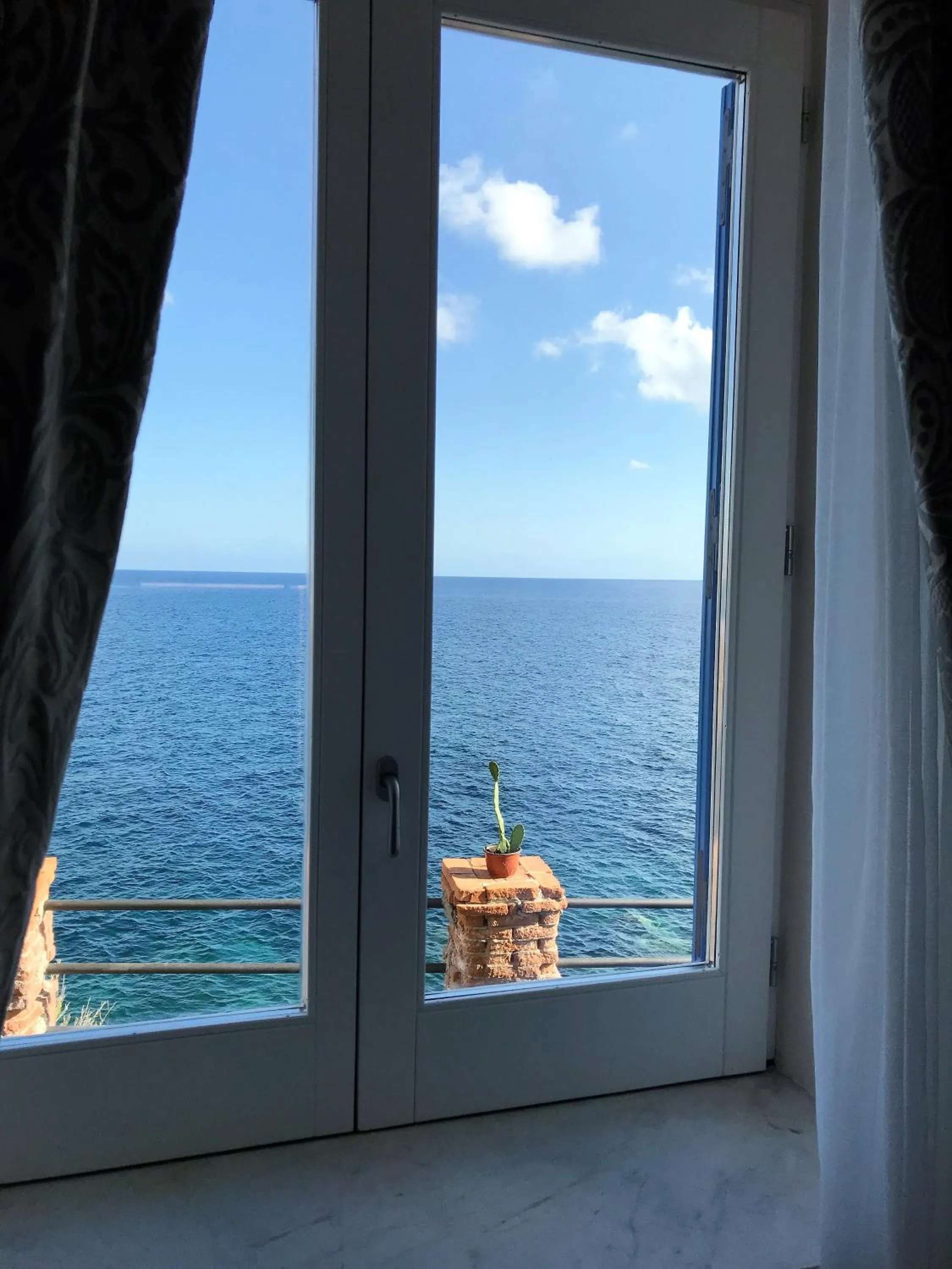 Sea view in Hotel L'Ariana ISOLE EOLIE - UNA Esperienze