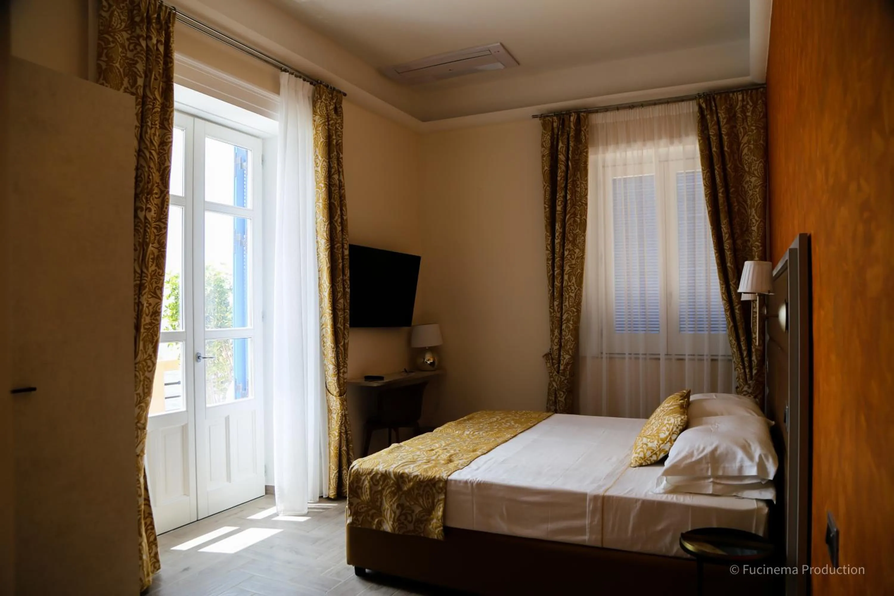 Photo of the whole room, Bed in Hotel L'Ariana ISOLE EOLIE - UNA Esperienze