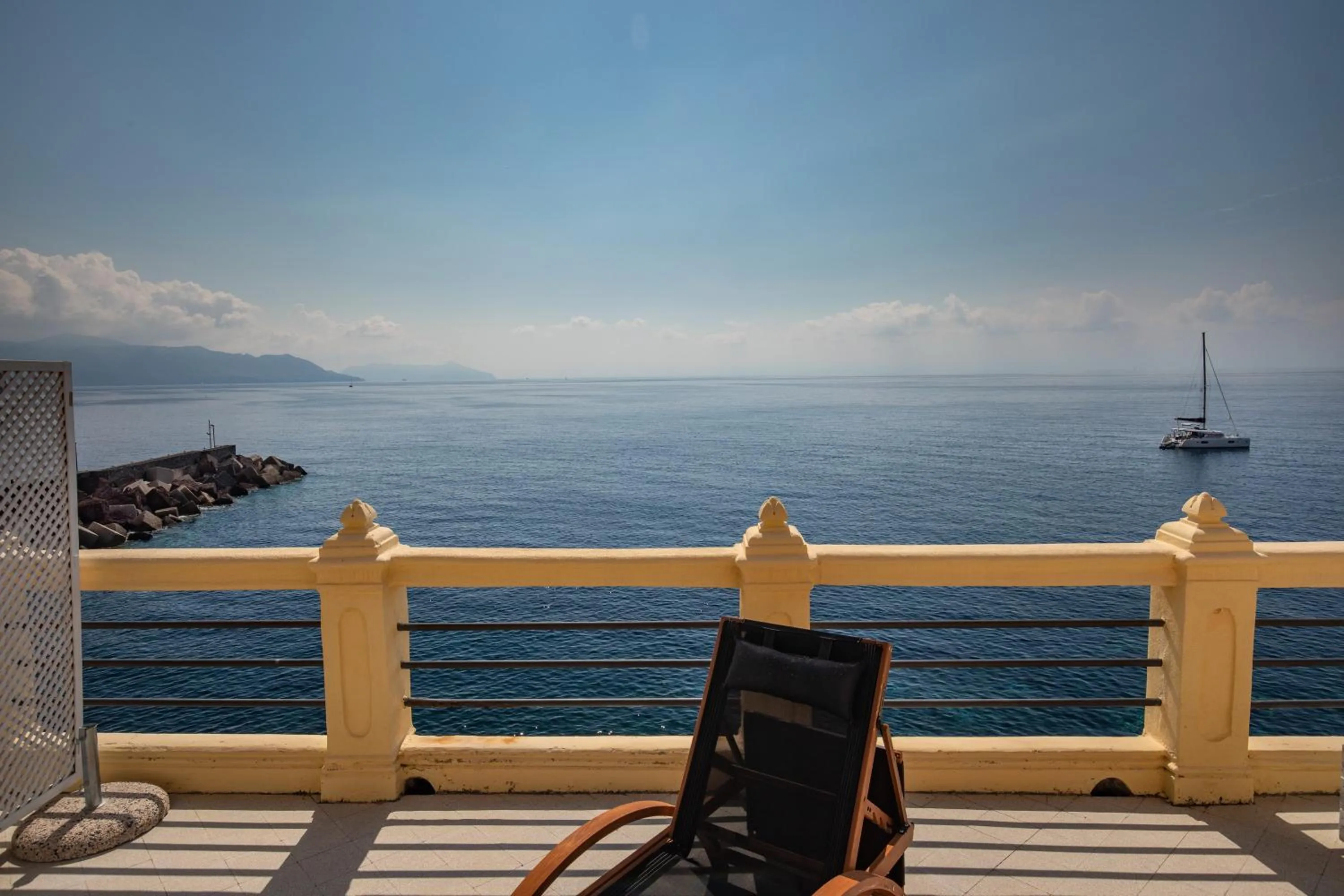 Balcony/Terrace in Hotel L'Ariana ISOLE EOLIE - UNA Esperienze