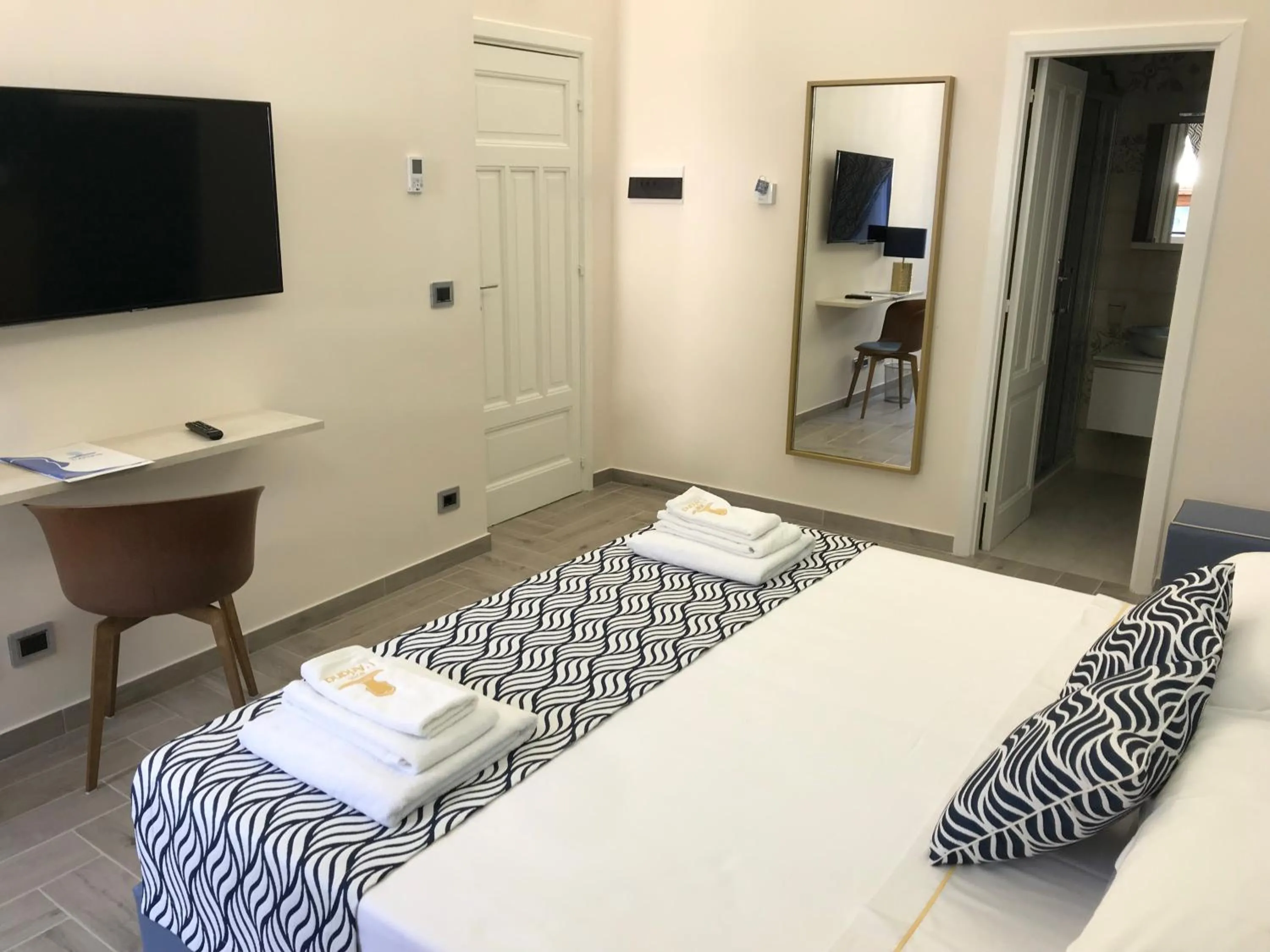 Bed in Hotel L'Ariana ISOLE EOLIE - UNA Esperienze