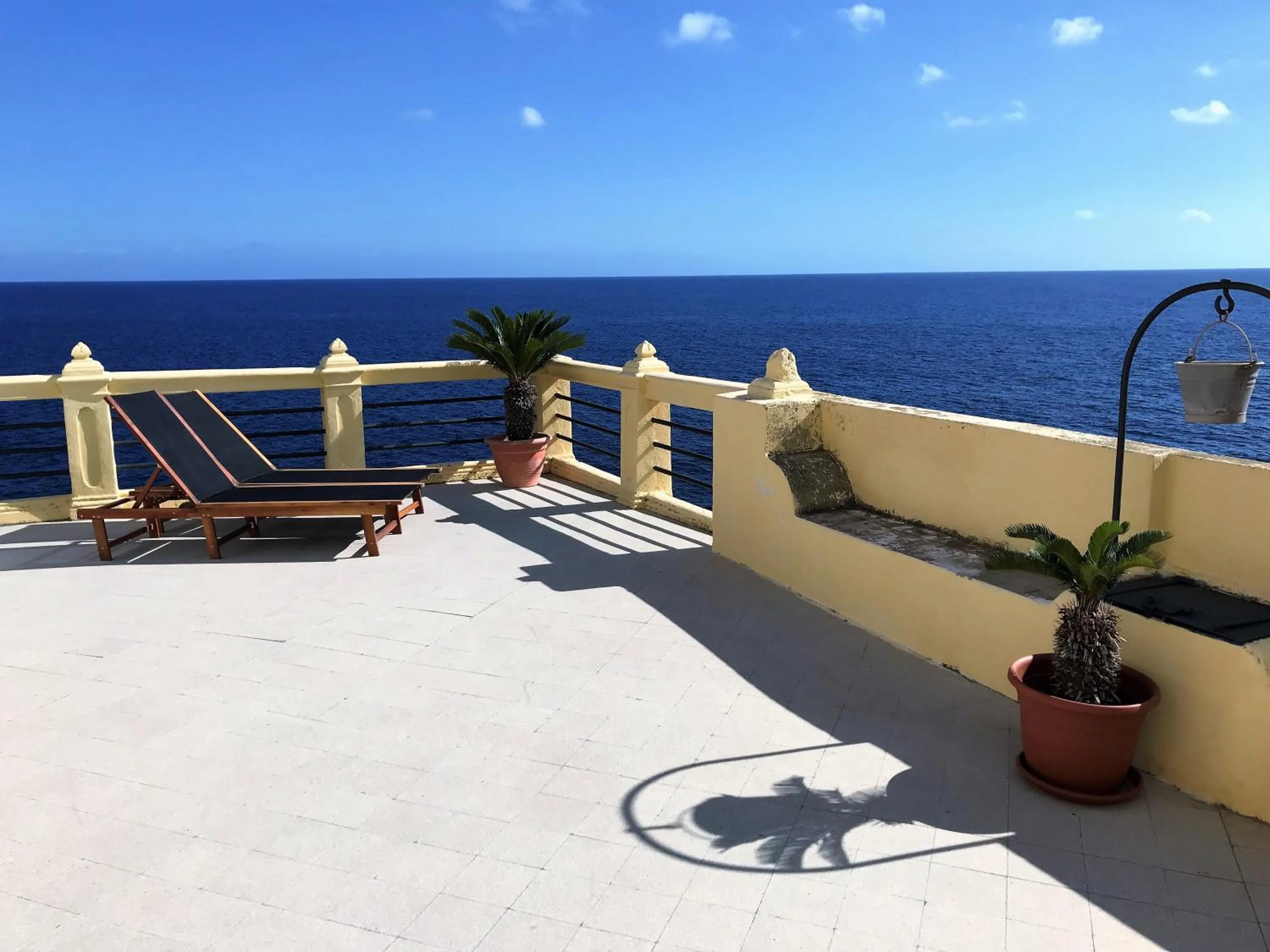 Balcony/Terrace in Hotel L'Ariana ISOLE EOLIE - UNA Esperienze