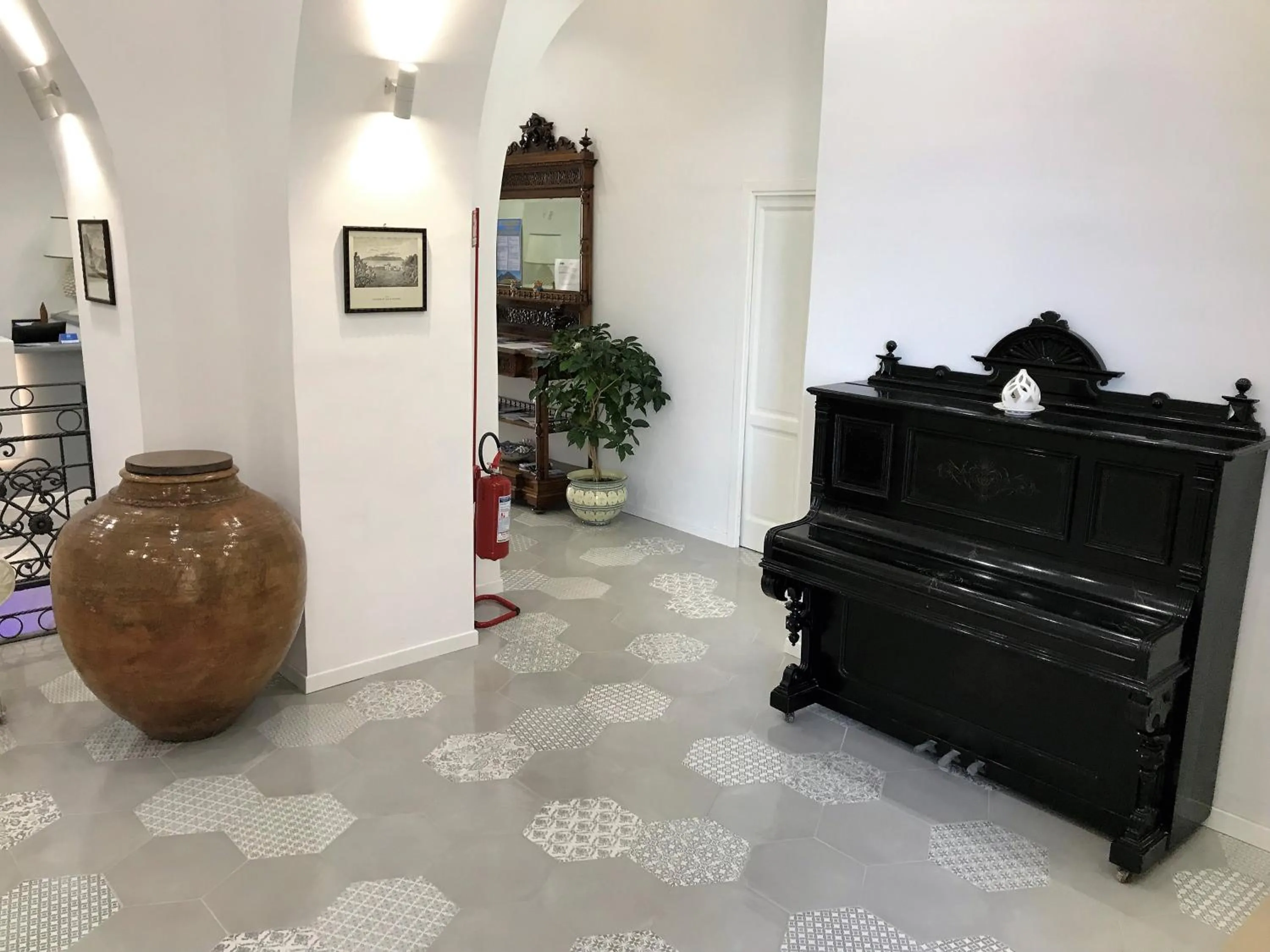 Lobby or reception in Hotel L'Ariana ISOLE EOLIE - UNA Esperienze