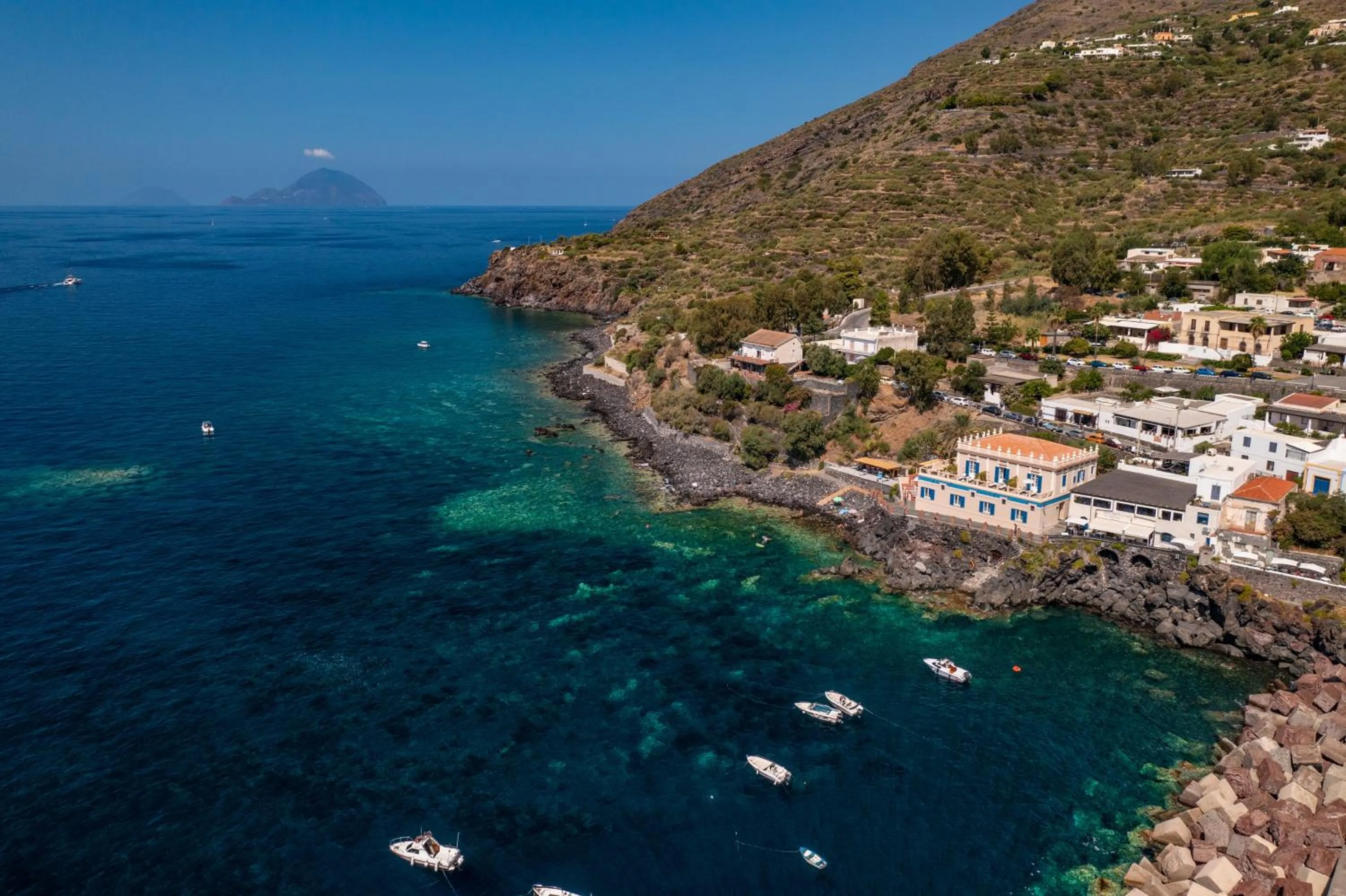 Bird's eye view in Hotel L'Ariana ISOLE EOLIE - UNA Esperienze