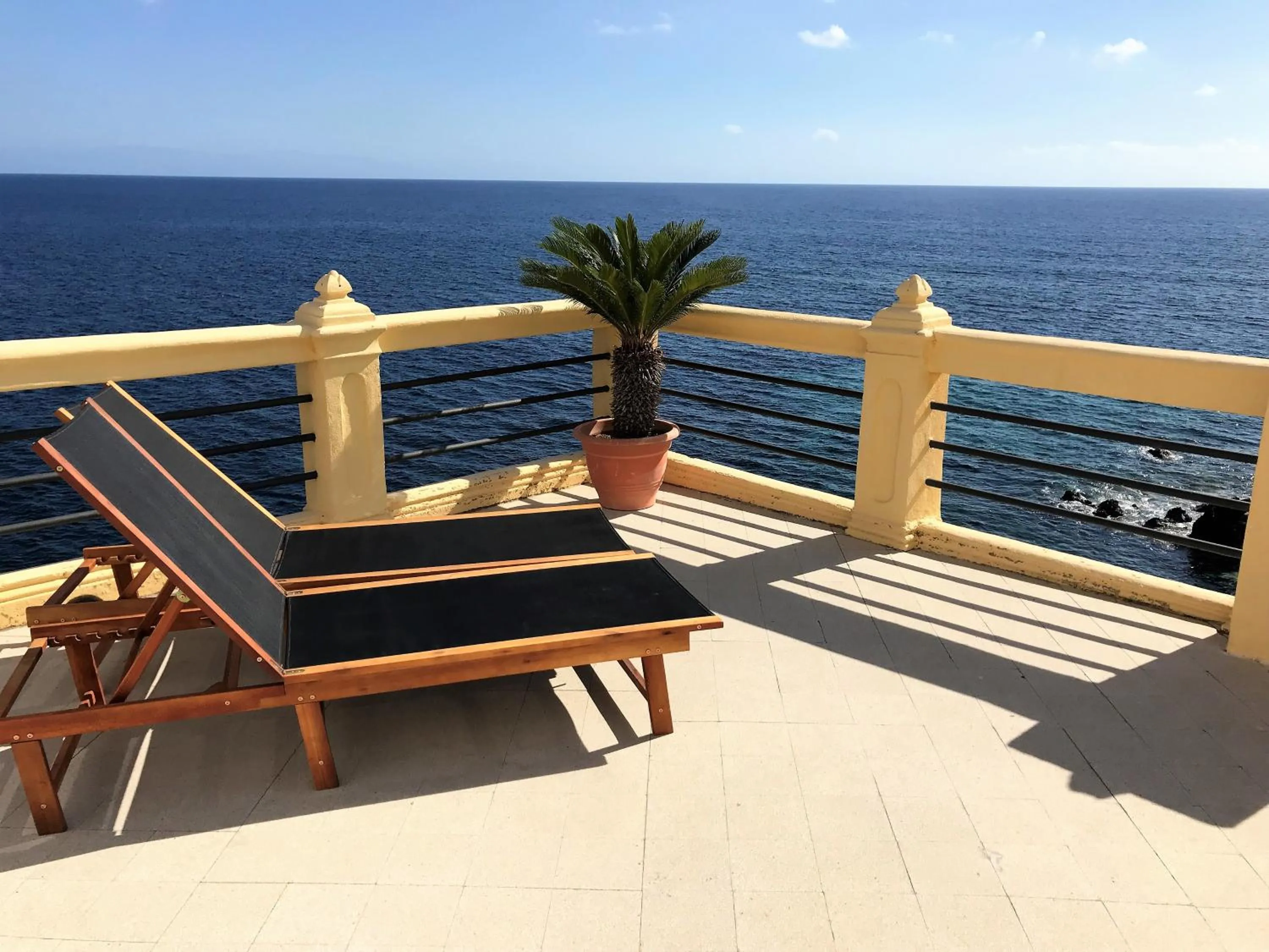 Balcony/Terrace in Hotel L'Ariana ISOLE EOLIE - UNA Esperienze