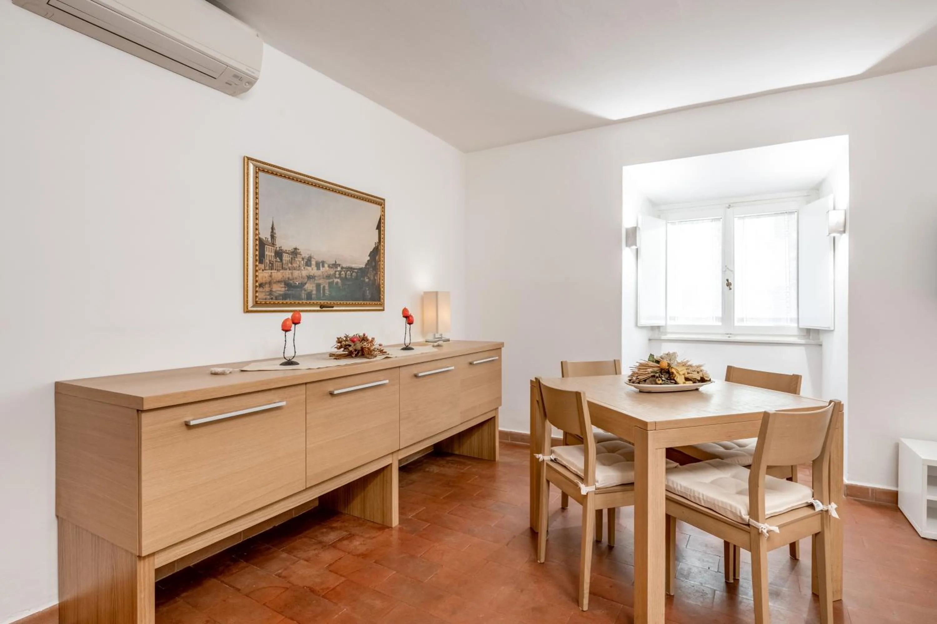 Dining area in GuestHost - Torre dei Giudi apartments