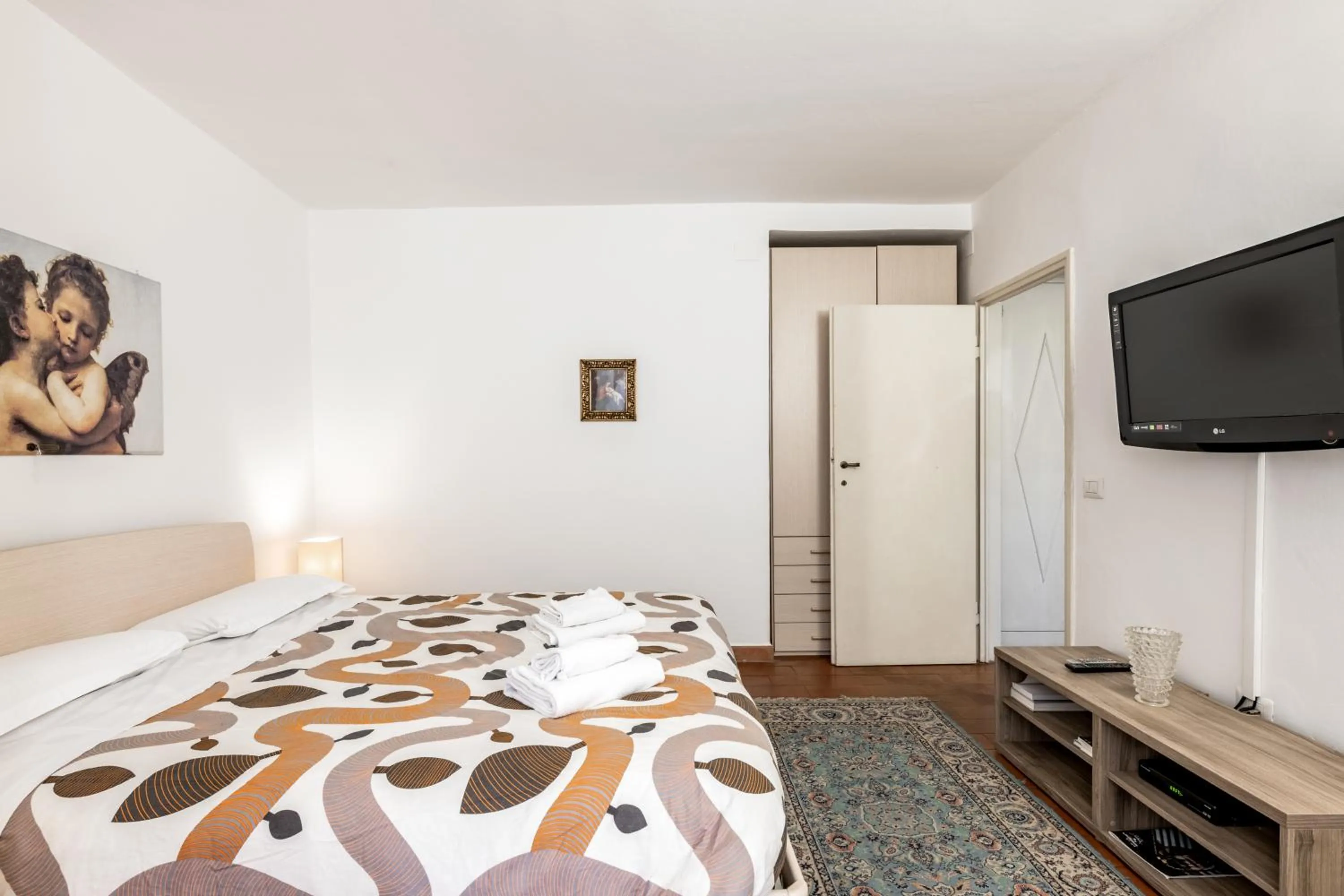 Bedroom, Bed in GuestHost - Torre dei Giudi apartments