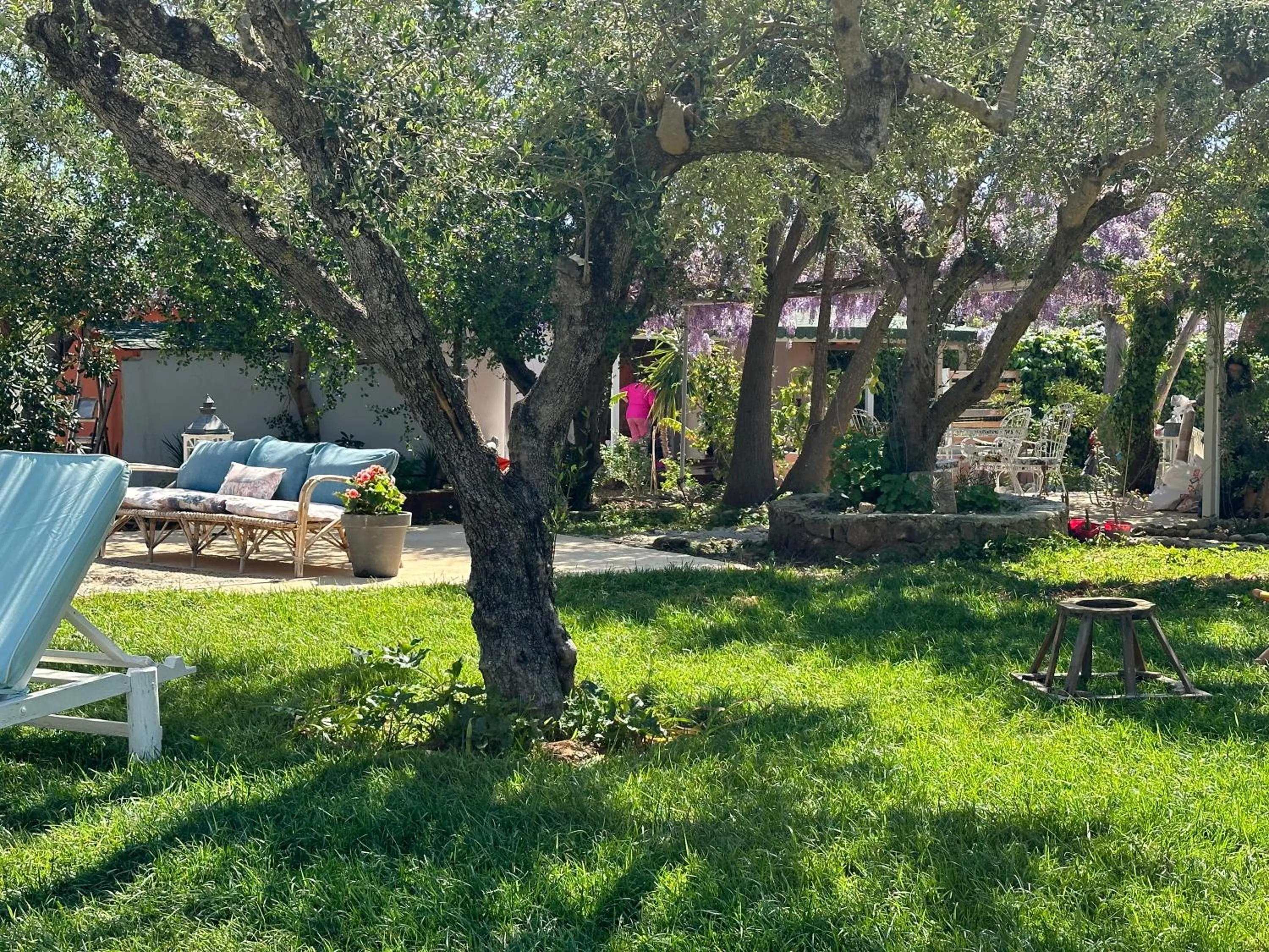 THIRES Guesthouse