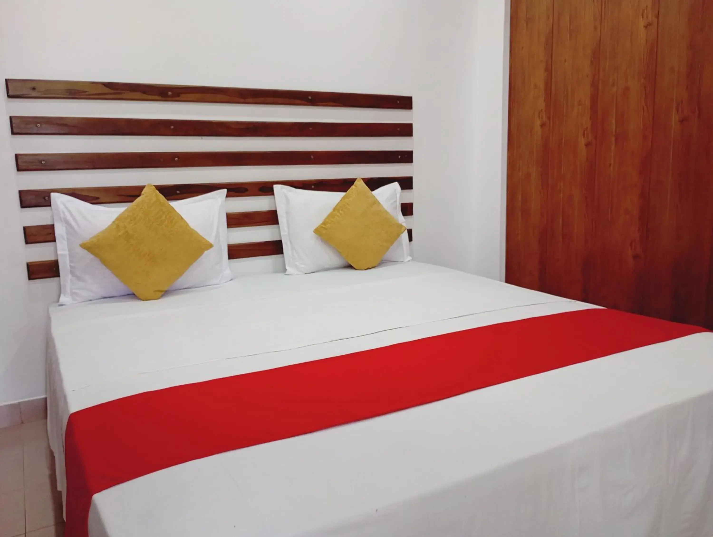 Standard Double or Twin Room with Rice Field View in Thisara Guest House Standard Double or Twin Room with Rice Field View in Thisara Guest House