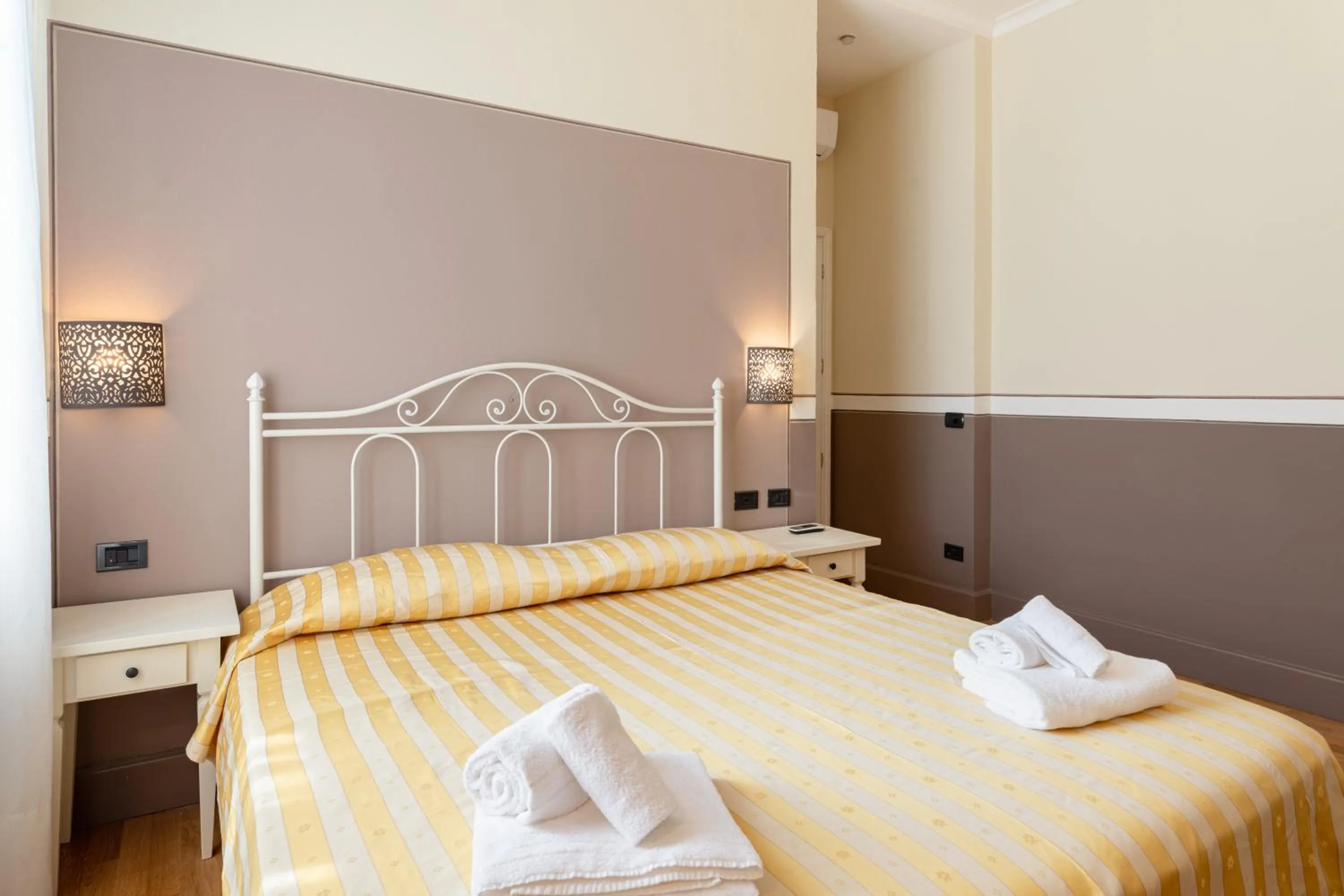 Bed in Villa Romantica Wellness & SPA