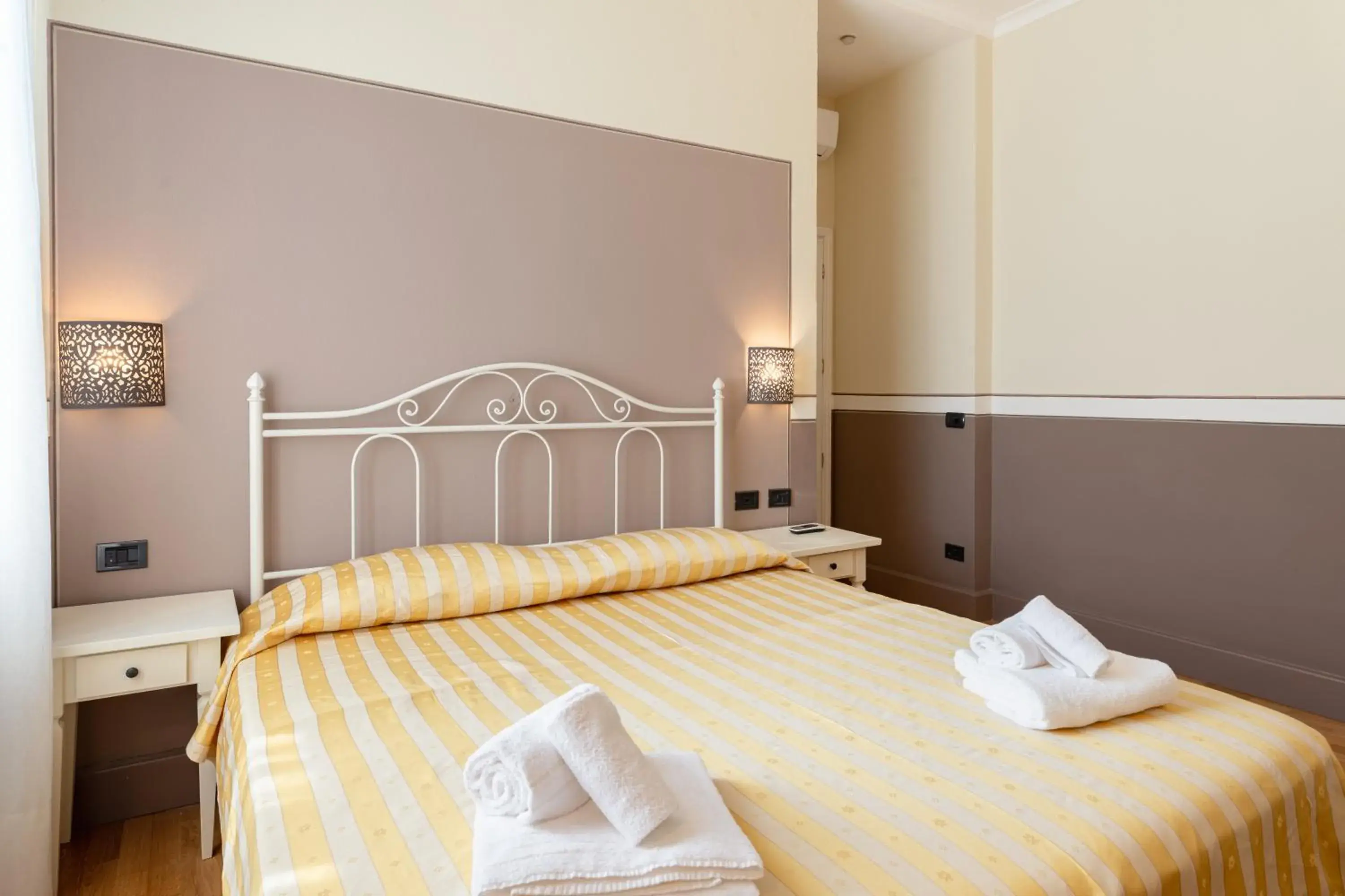 Economy Double Room in Villa Romantica Wellness & SPA Economy Double Room in Villa Romantica Wellness & SPA