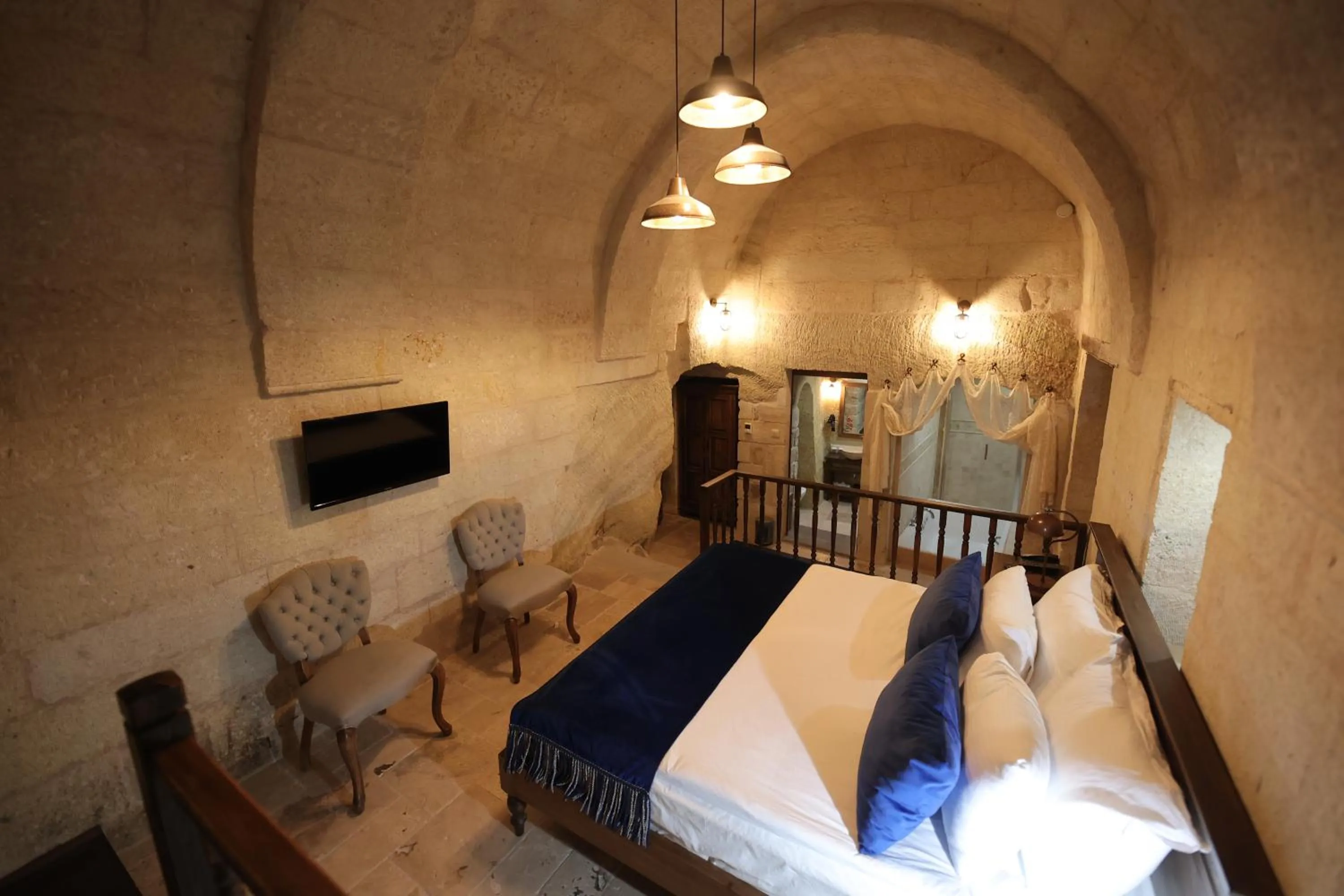 Bed in Ürgüp Cave Suites