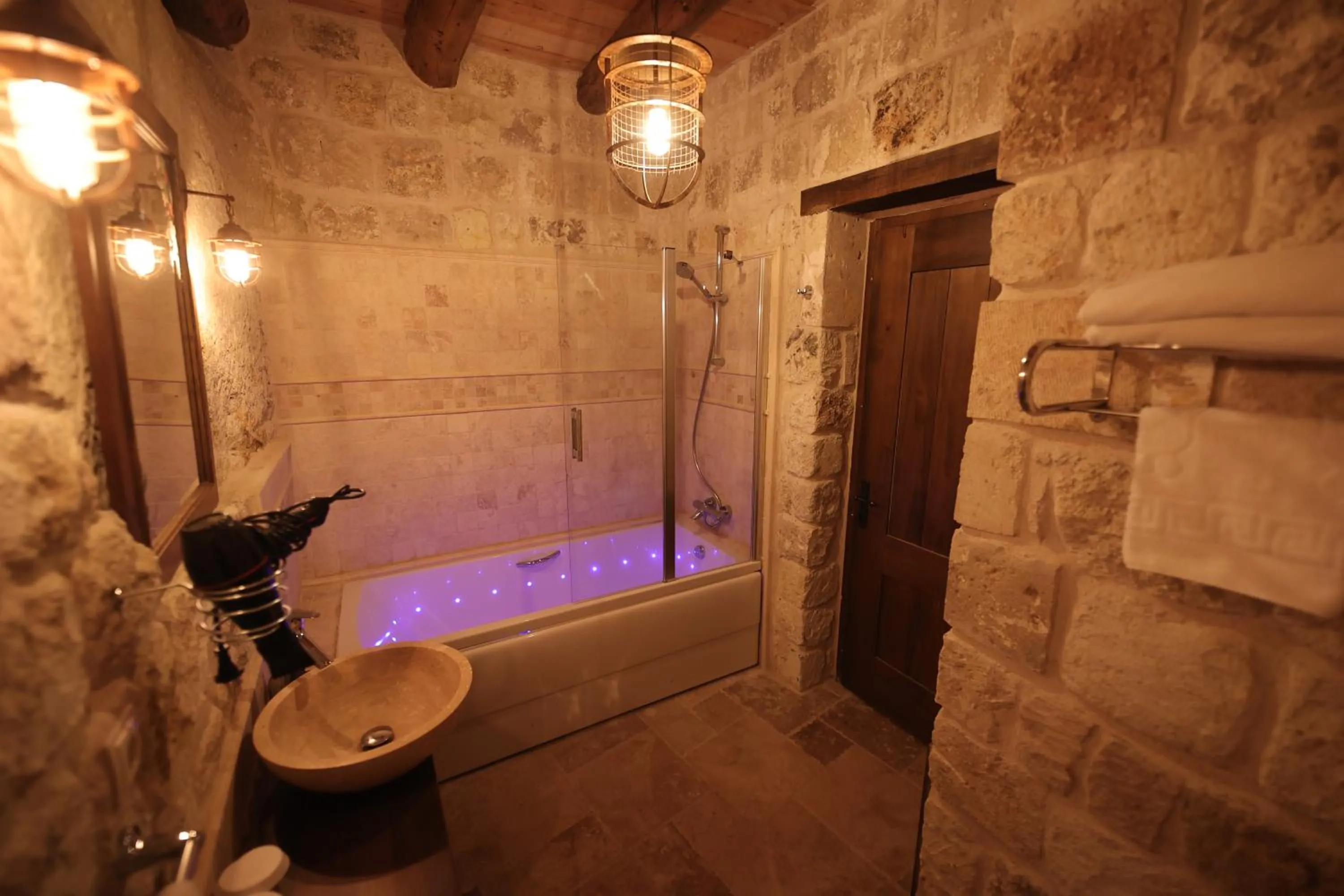 Bathroom in Ürgüp Cave Suites