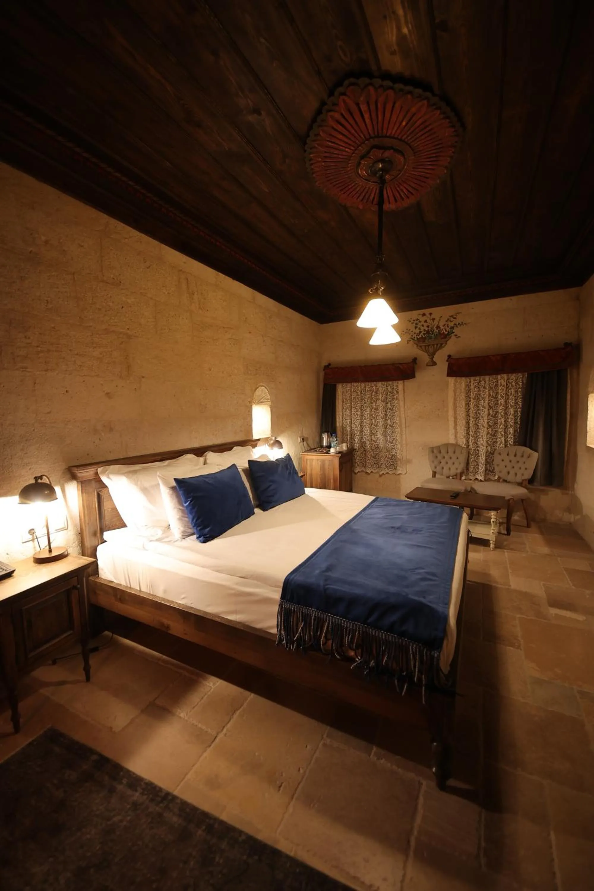 Bed in Ürgüp Cave Suites