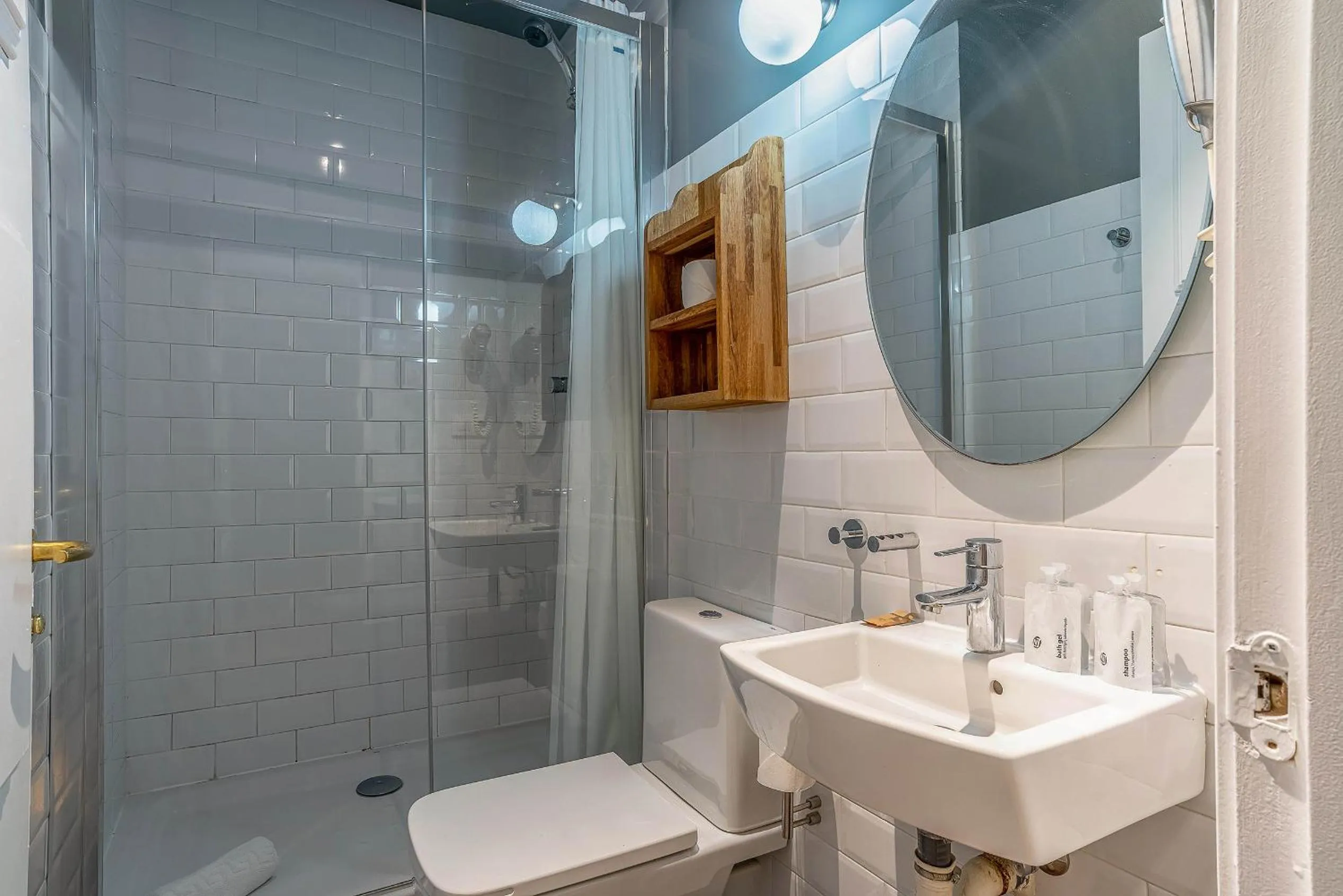 Shower in Casa Gracia Apartments