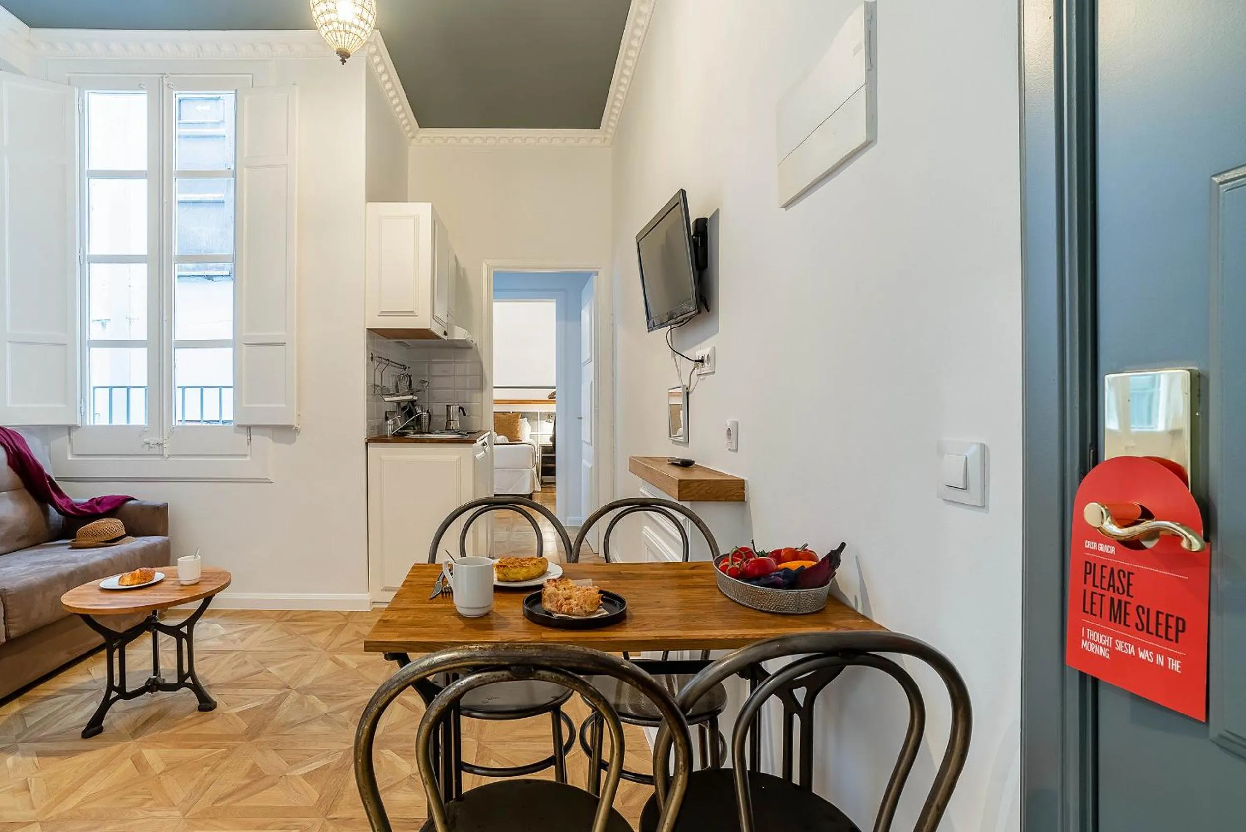 TV and multimedia in Casa Gracia Apartments