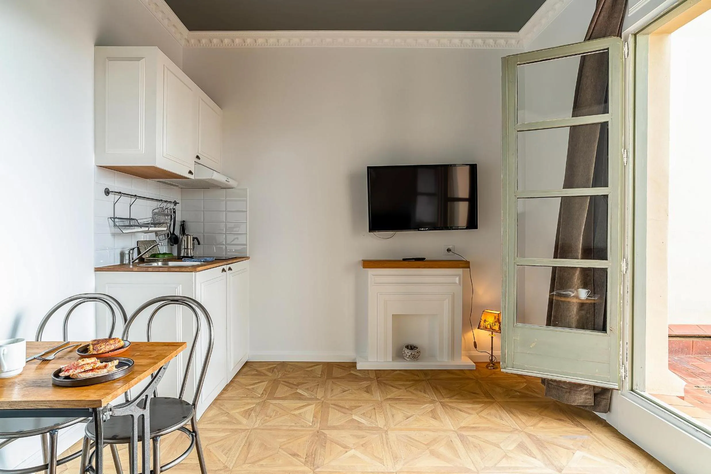 TV and multimedia in Casa Gracia Apartments