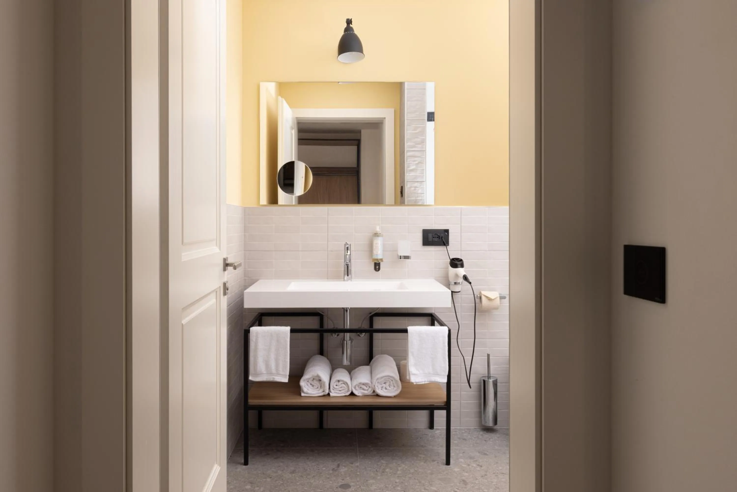 Bathroom, Bed in Residence - Palais Hörtenberg