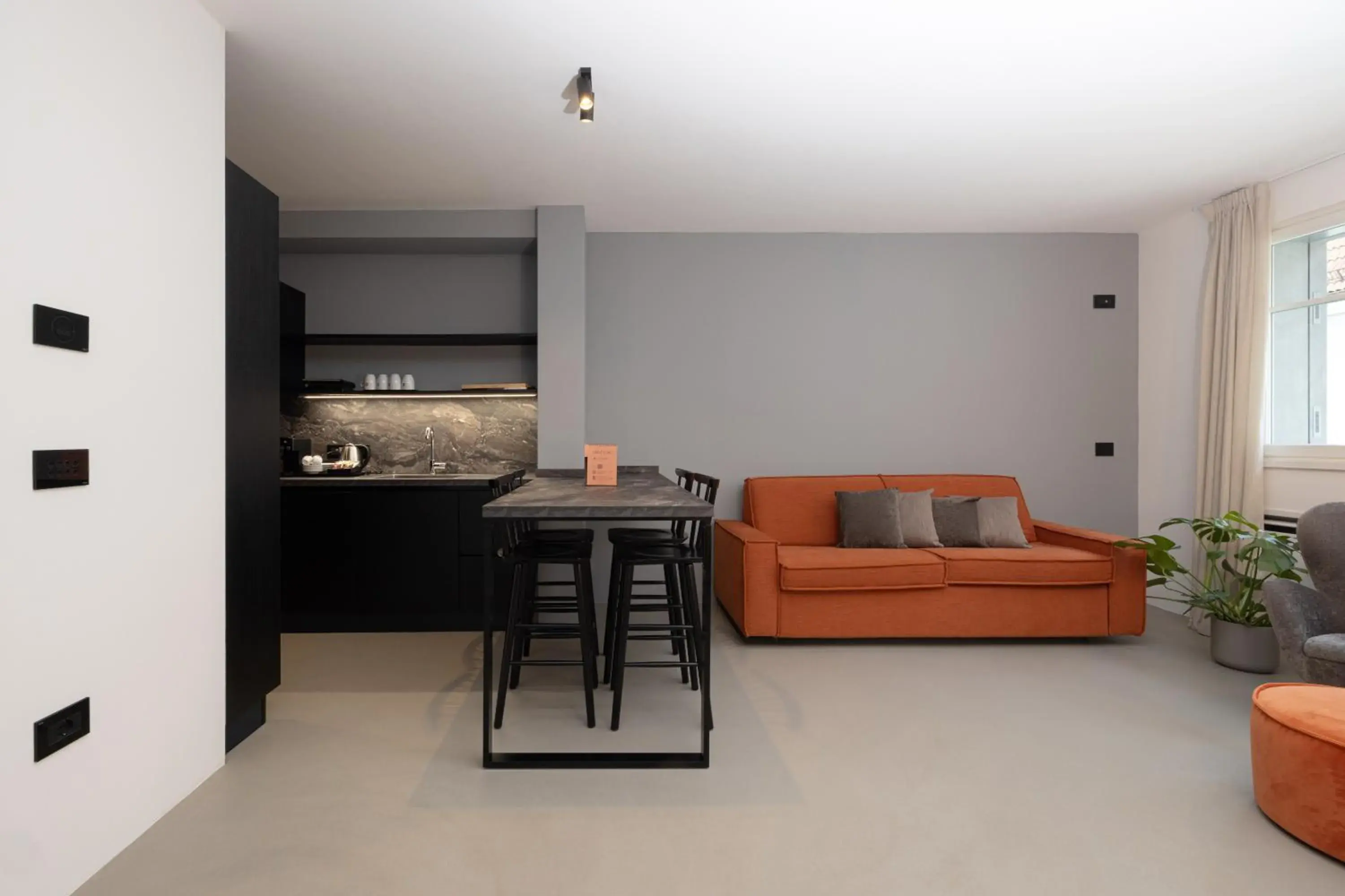 Superior Apartment with City View - single occupancy in Residence - Palais Hörtenberg Superior Apartment with City View - single occupancy in Residence - Palais Hörtenberg