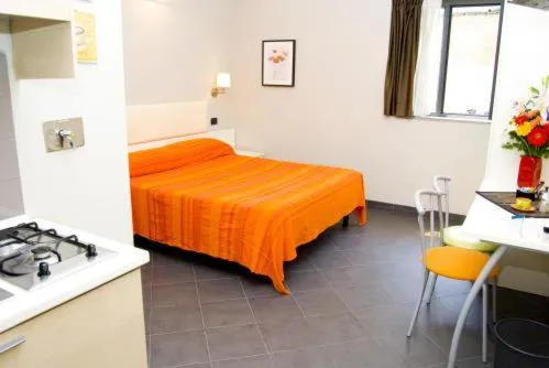 Day, Bed in Hotel Residenza Gra 21