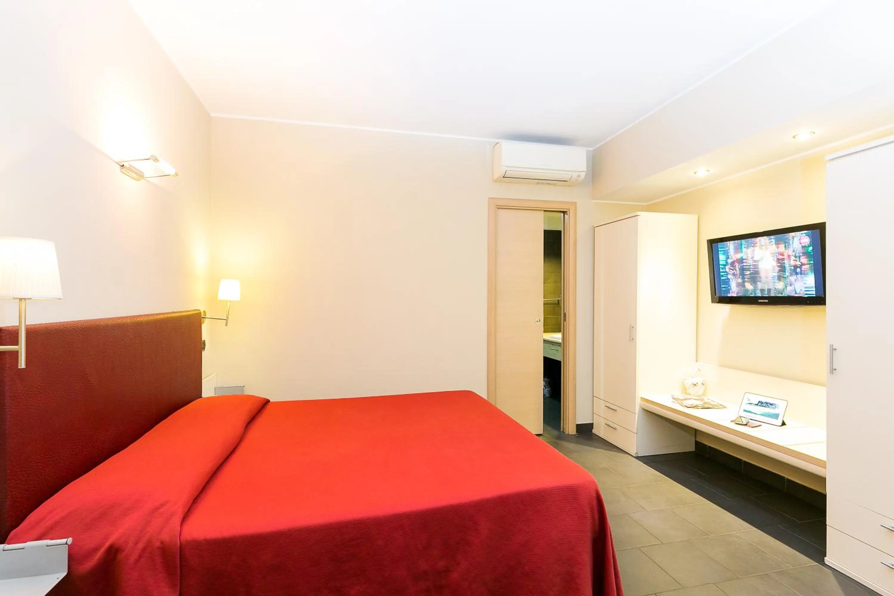 TV and multimedia, Bed in Hotel Residenza Gra 21
