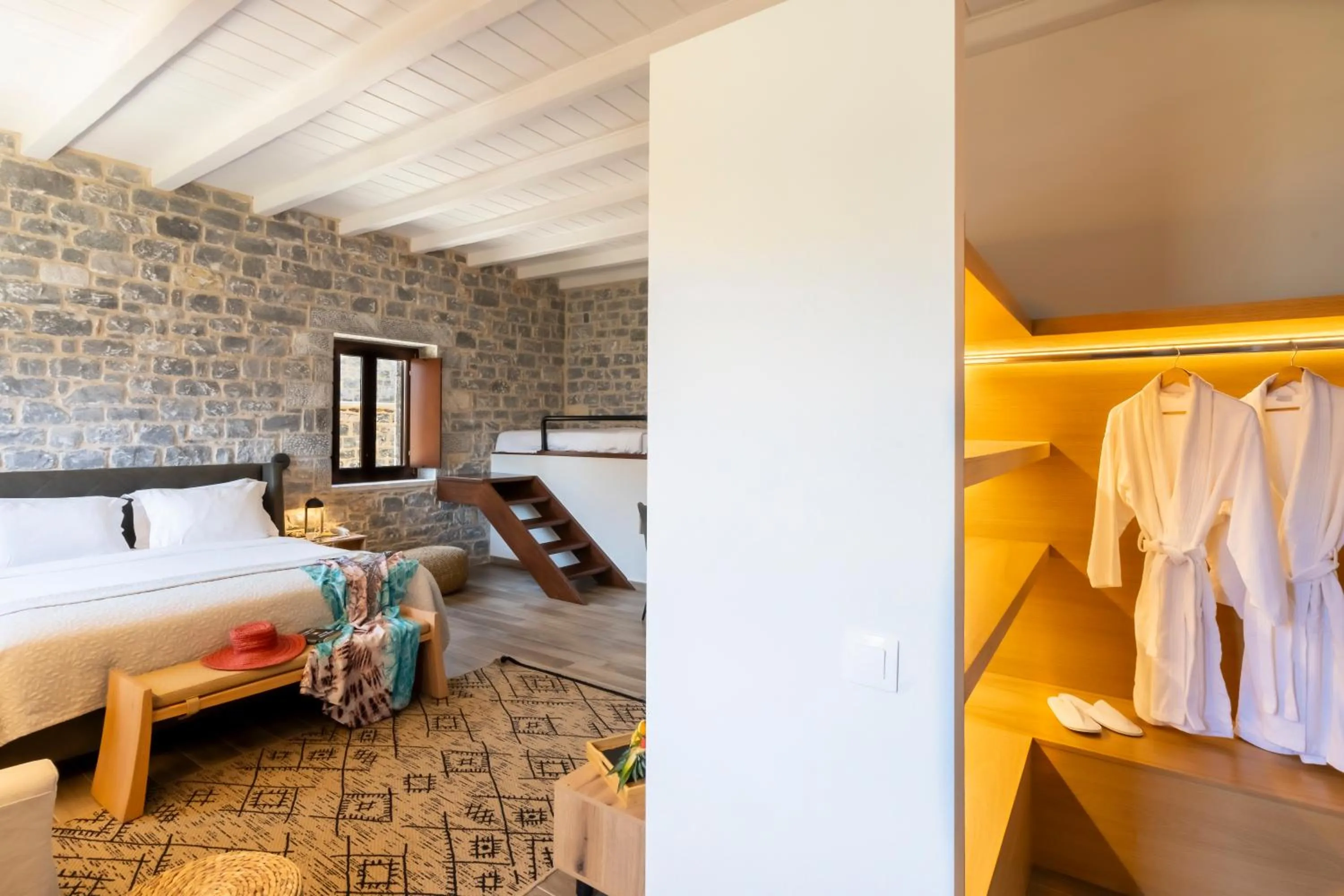 Bedroom, Bed in Manifest Boutique Hotel