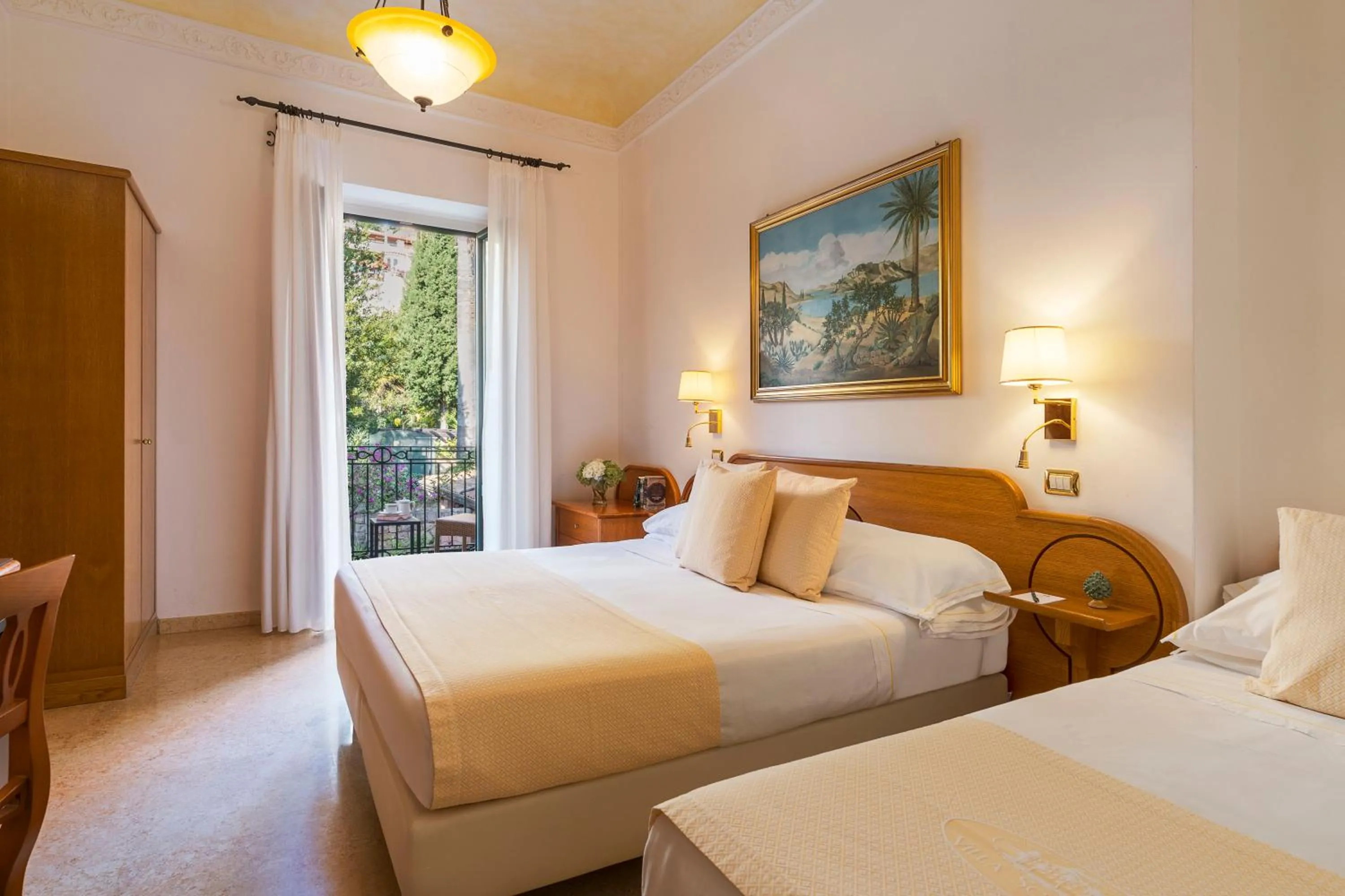 Bedroom, Bed in Hotel Villa Schuler