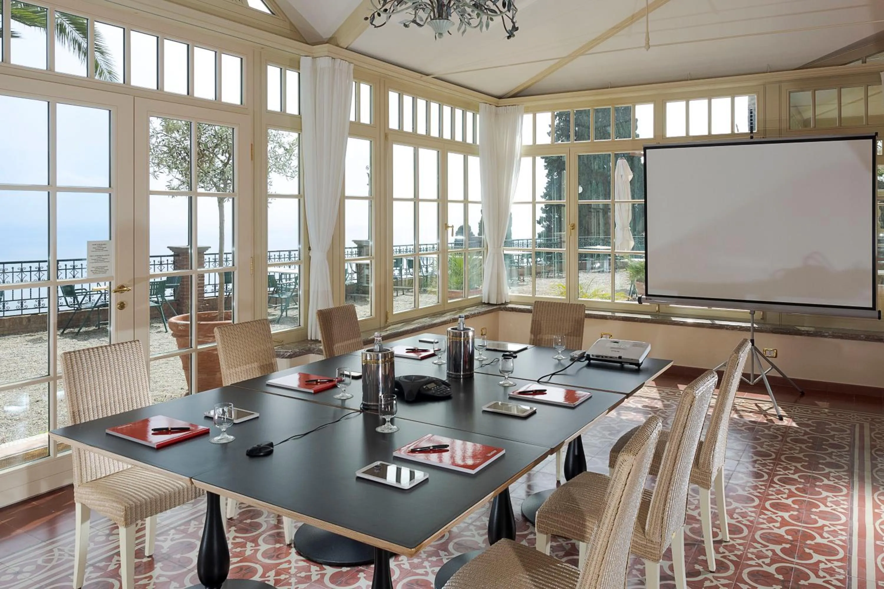 Business facilities in Hotel Villa Schuler