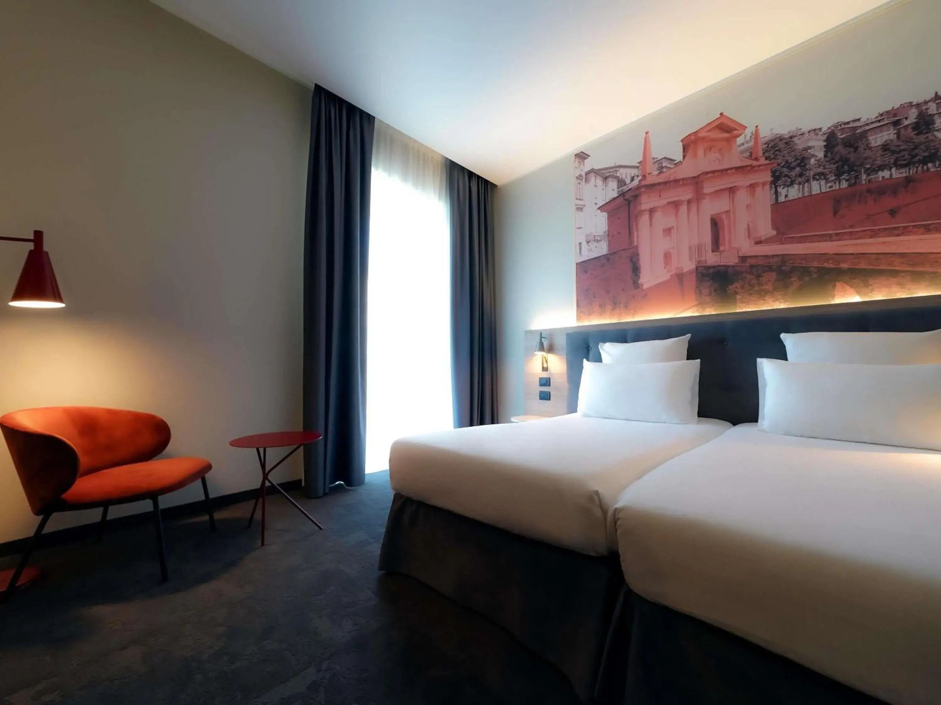 Bedroom, Bed in Mercure Bergamo Centro Palazzo Dolci Bedroom, Bed in Mercure Bergamo Centro Palazzo Dolci