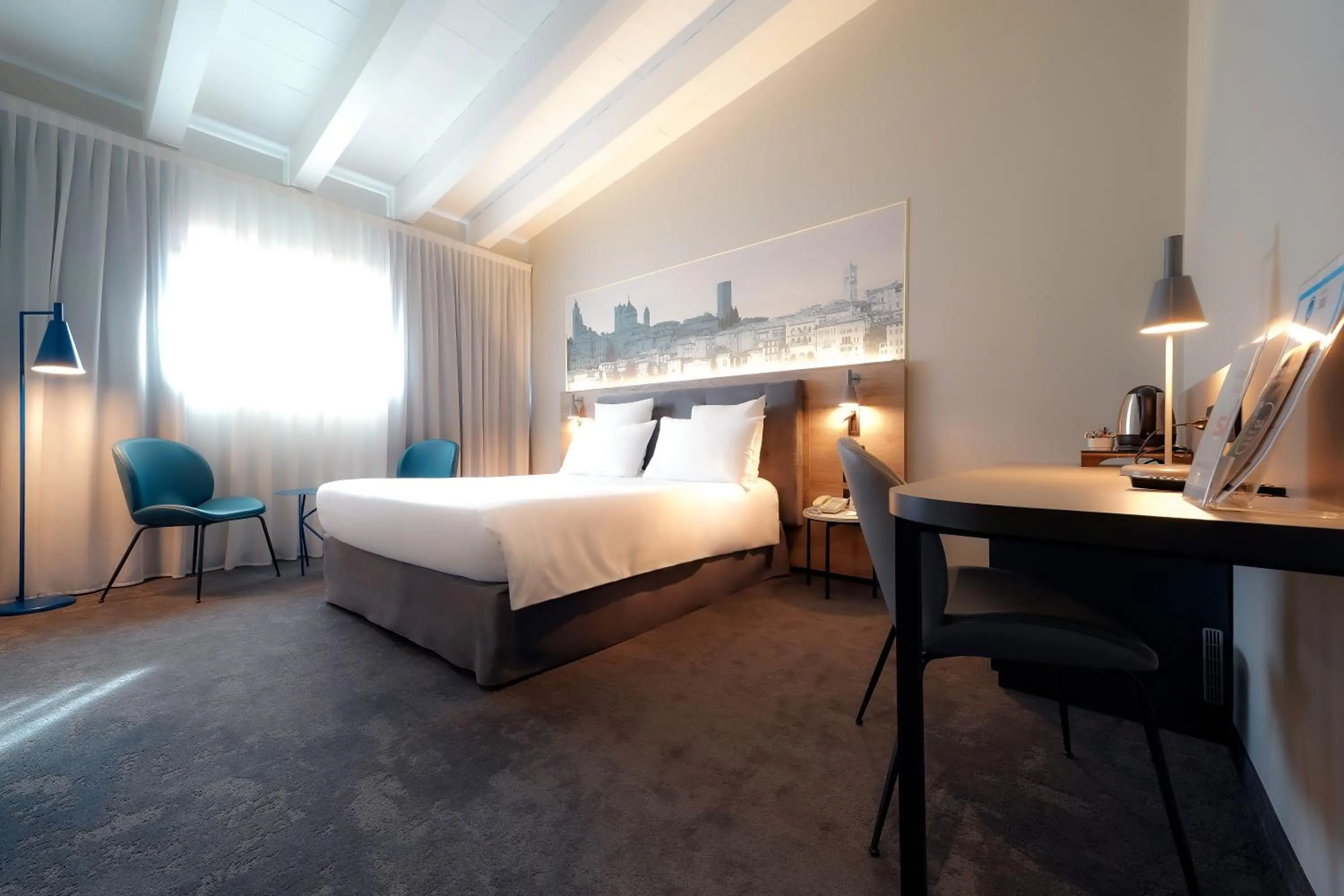 Photo of the whole room, Bed in Mercure Bergamo Centro Palazzo Dolci