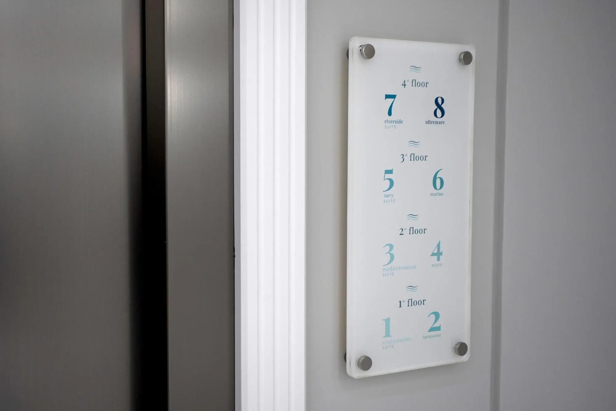 elevator in Charme en Bleu