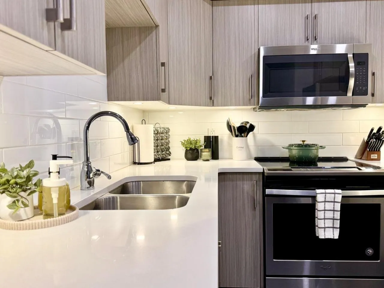 Granite Ridge Condo by Revelstoke Vacations