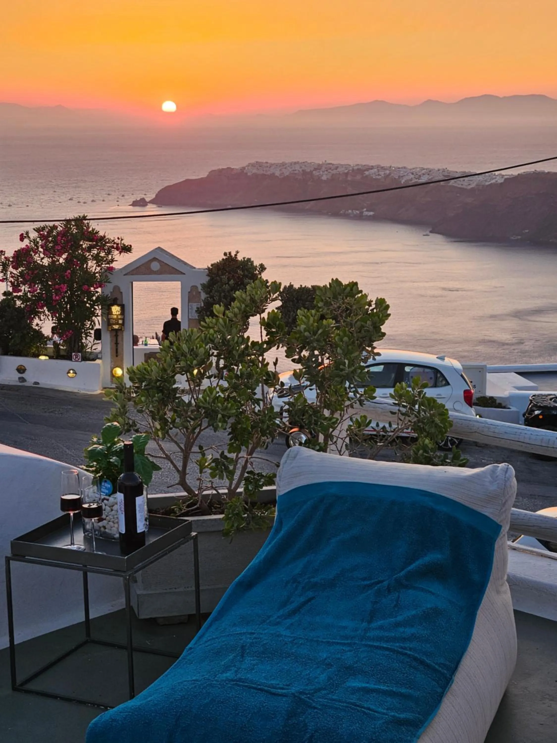 Patio in Saint Sin Suites - Adults Only