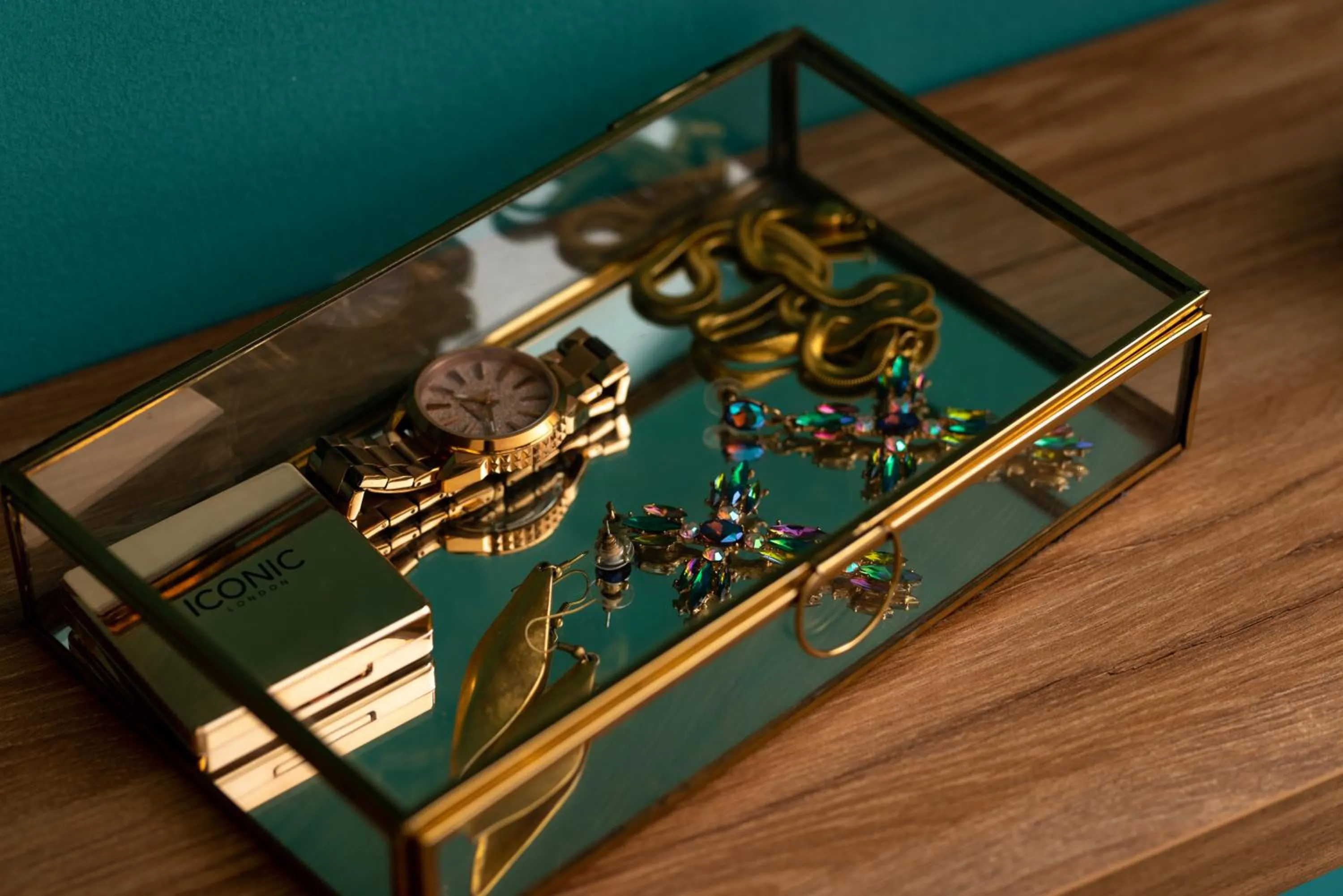 Decorative detail in Saint Sin Suites - Adults Only