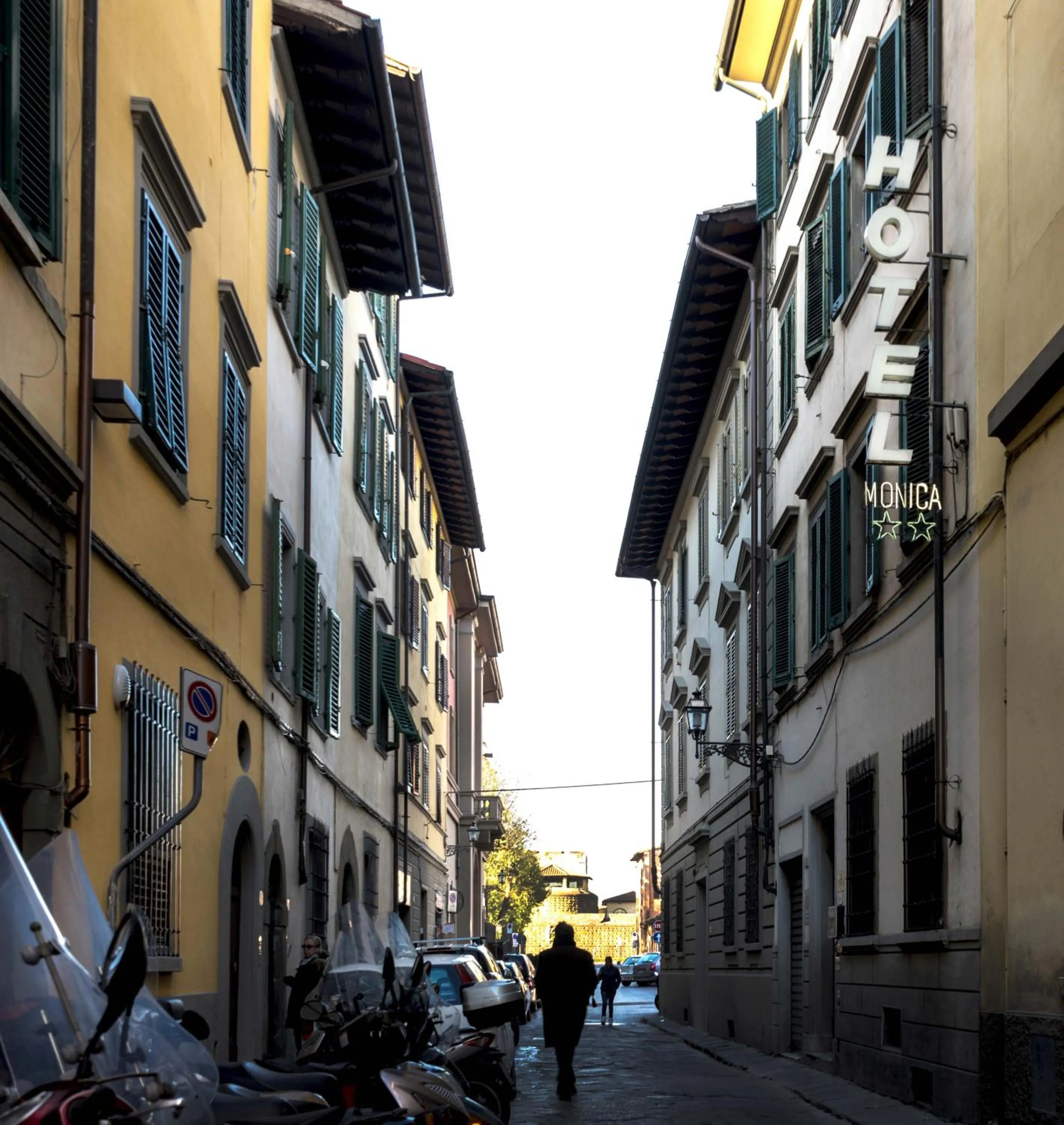 Neighbourhood in Hotel Monica