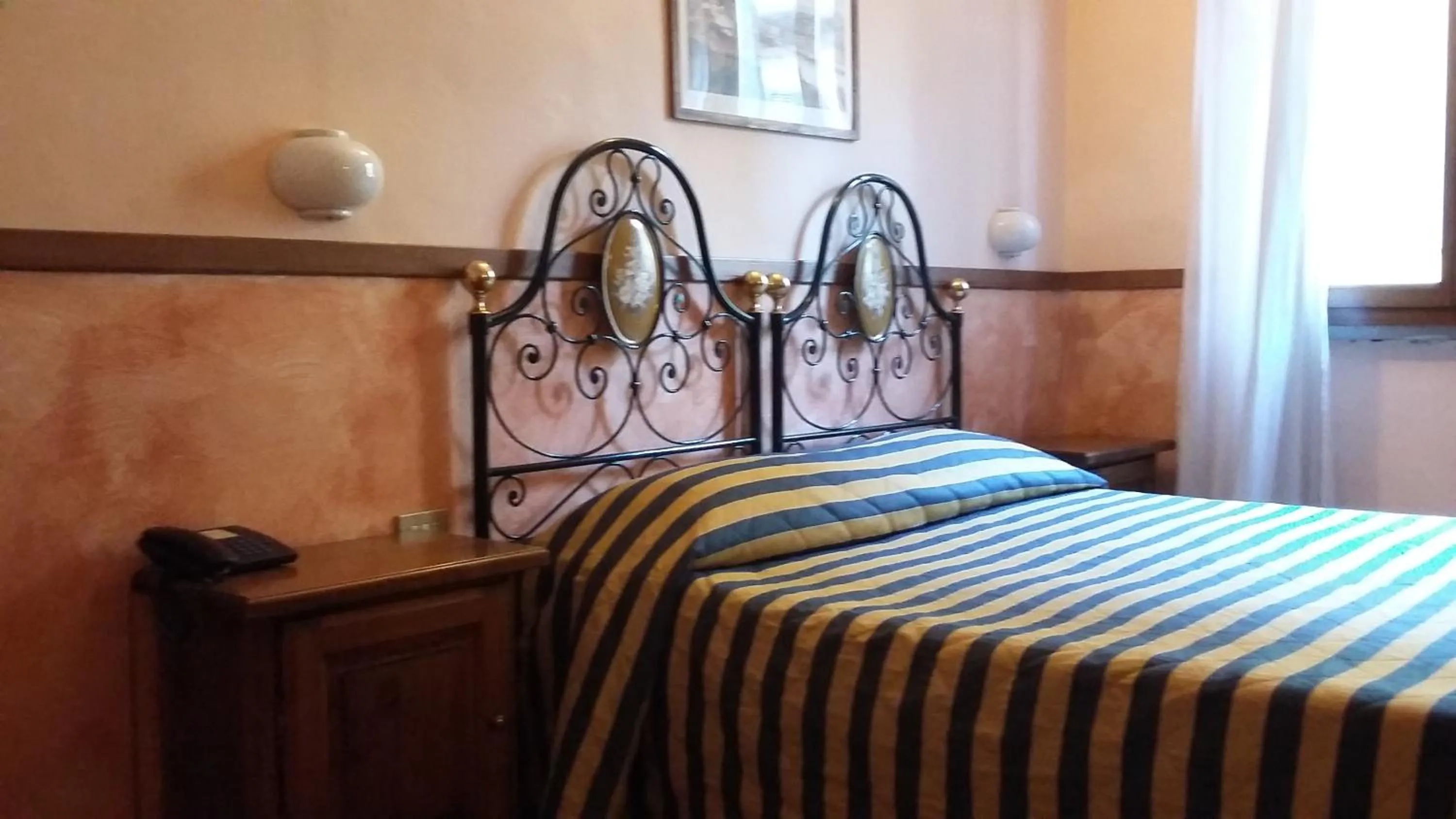 Day, Bed in Hotel Monica