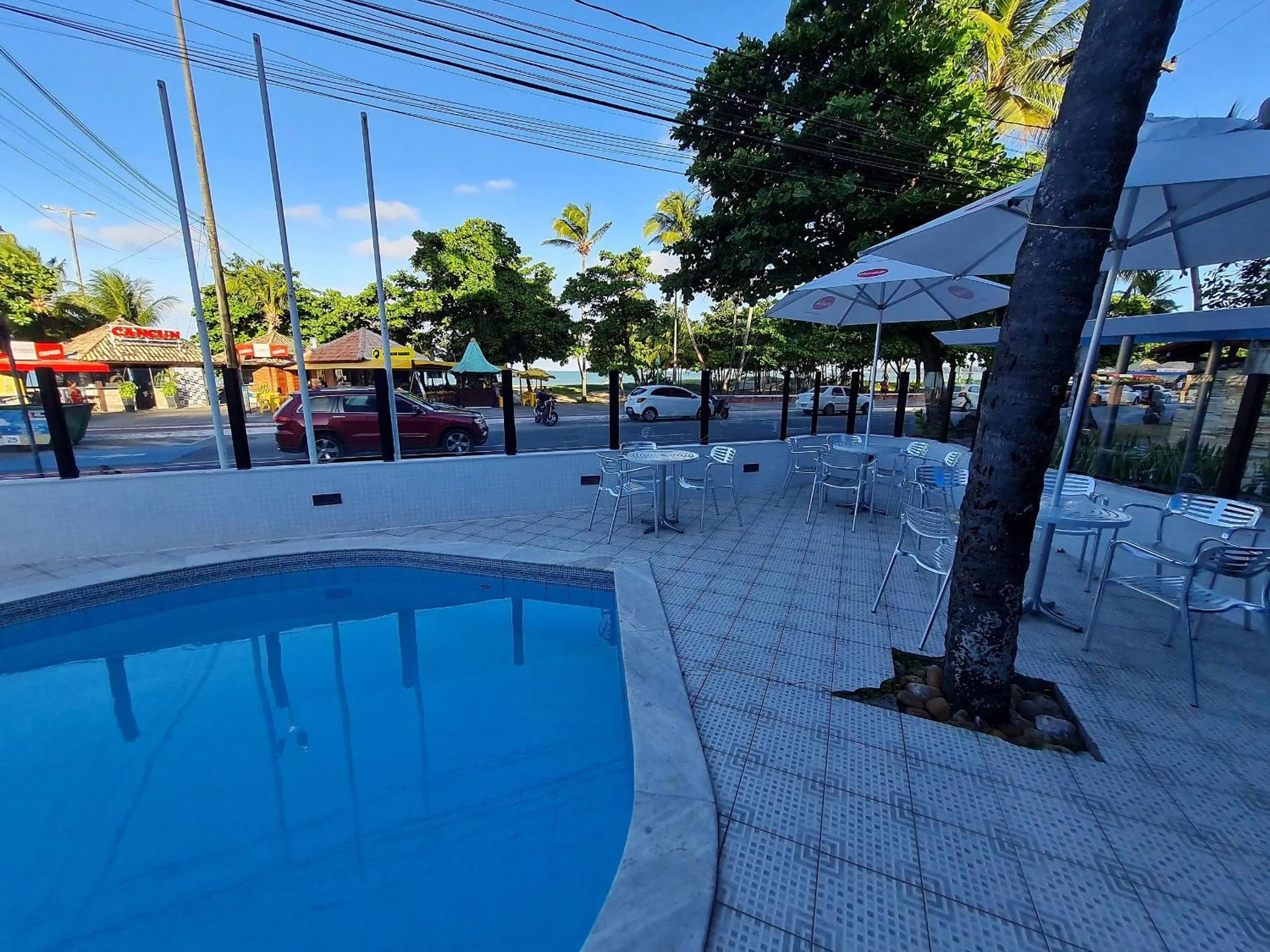 Swimming pool in Ambassador Unidades Autônomas
