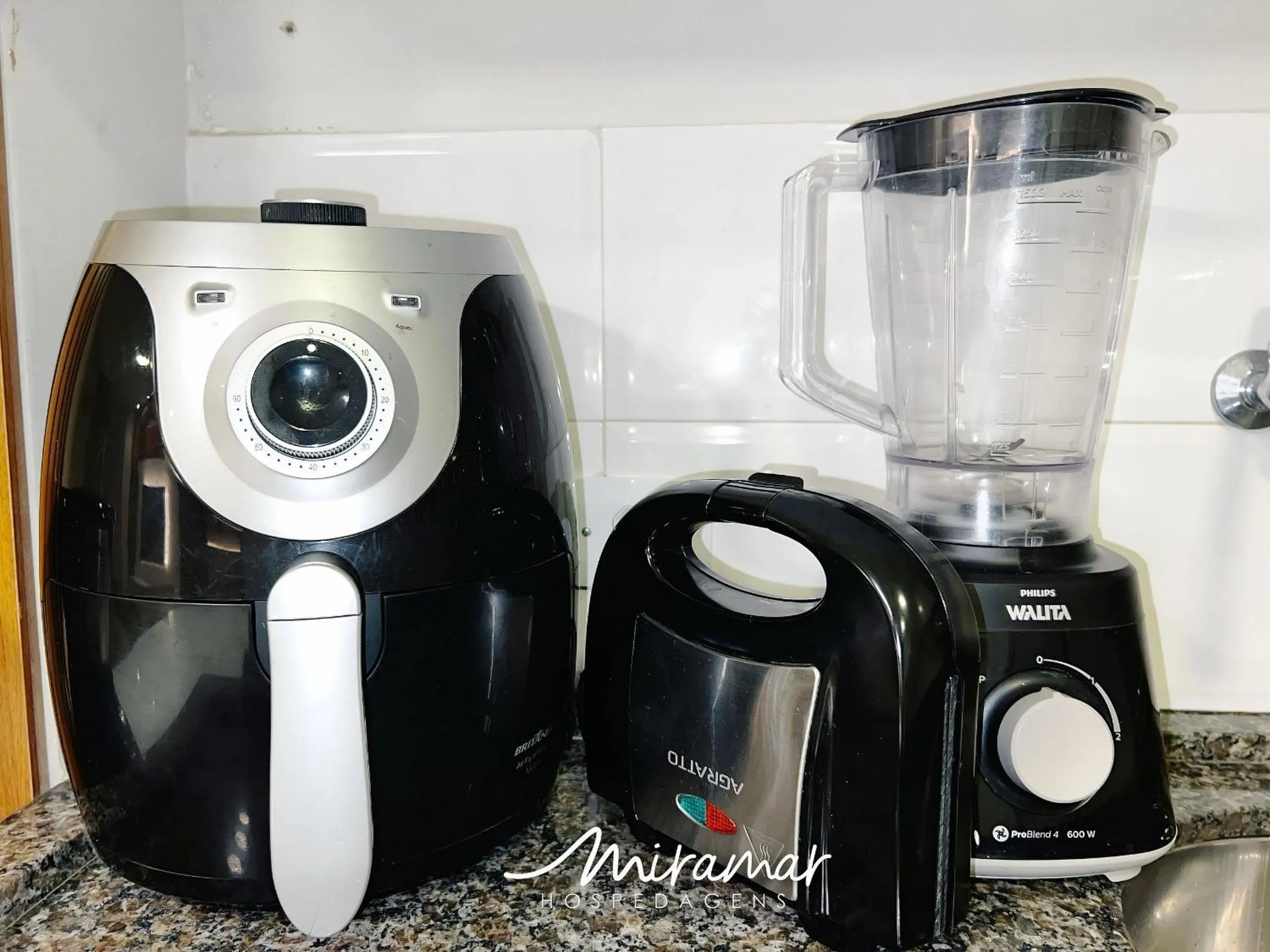 Kitchen or kitchenette in Ambassador Unidades Autônomas