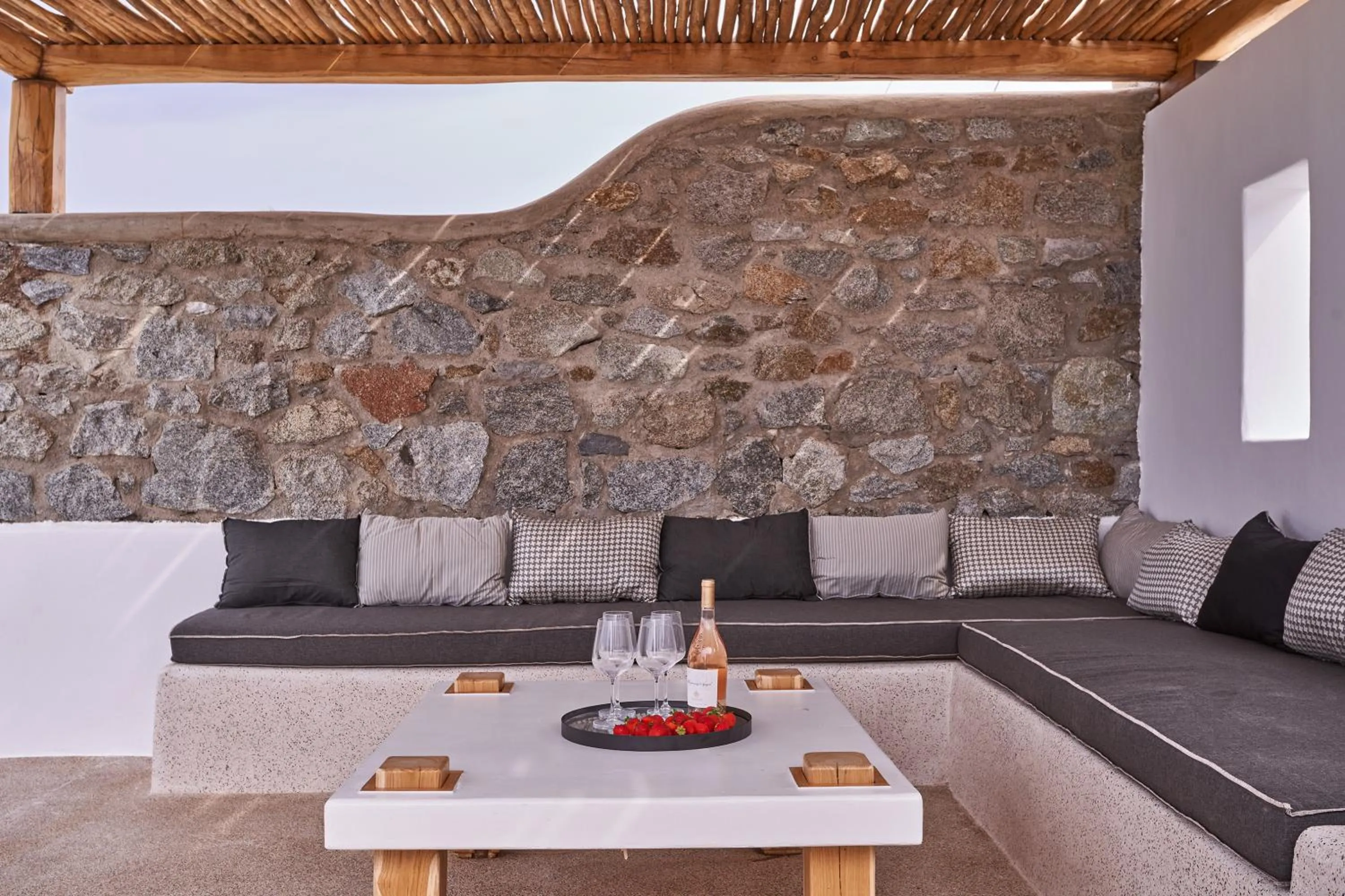 Balcony/Terrace in Hill Club Naxos