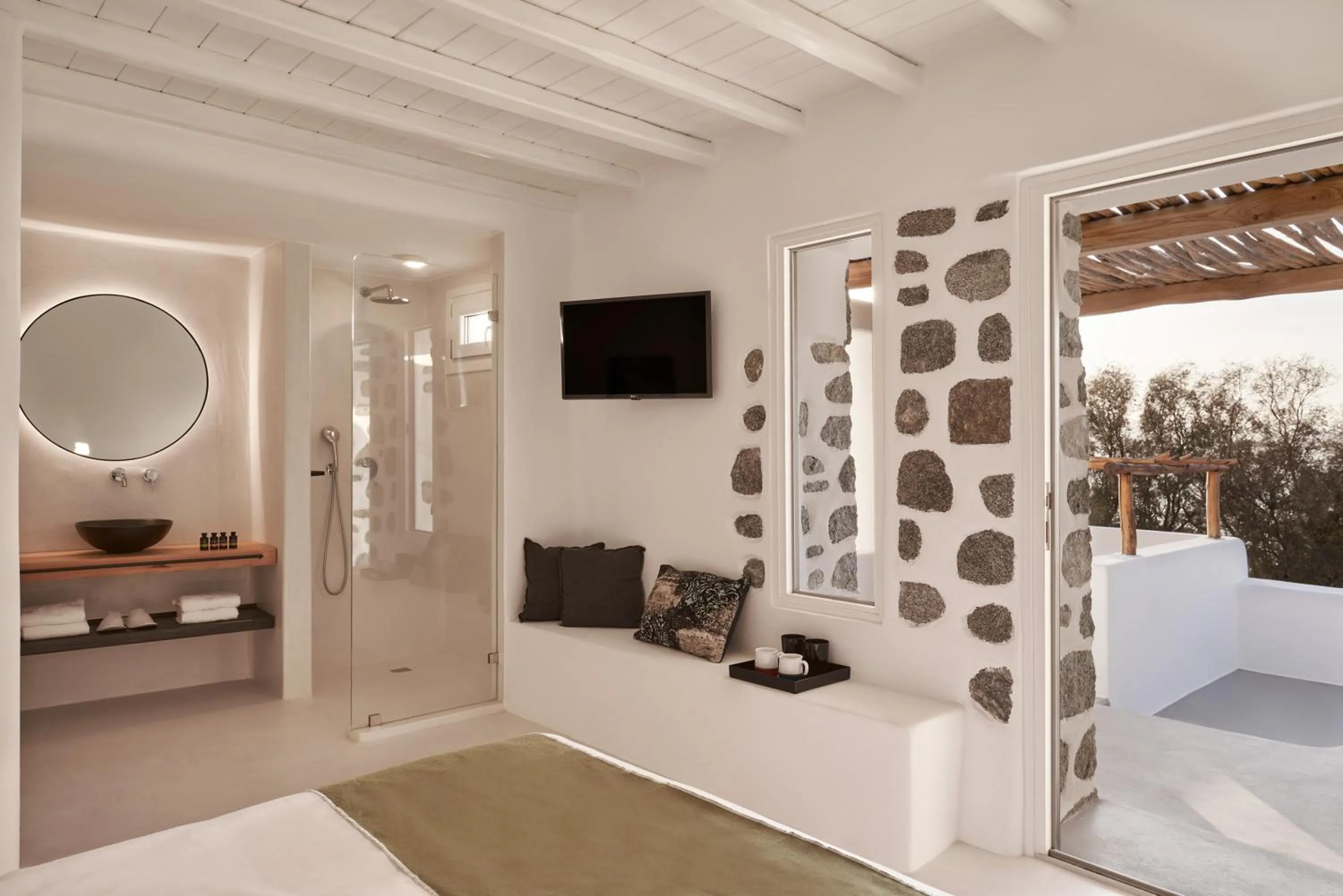 Bedroom, Bed in Hill Club Naxos