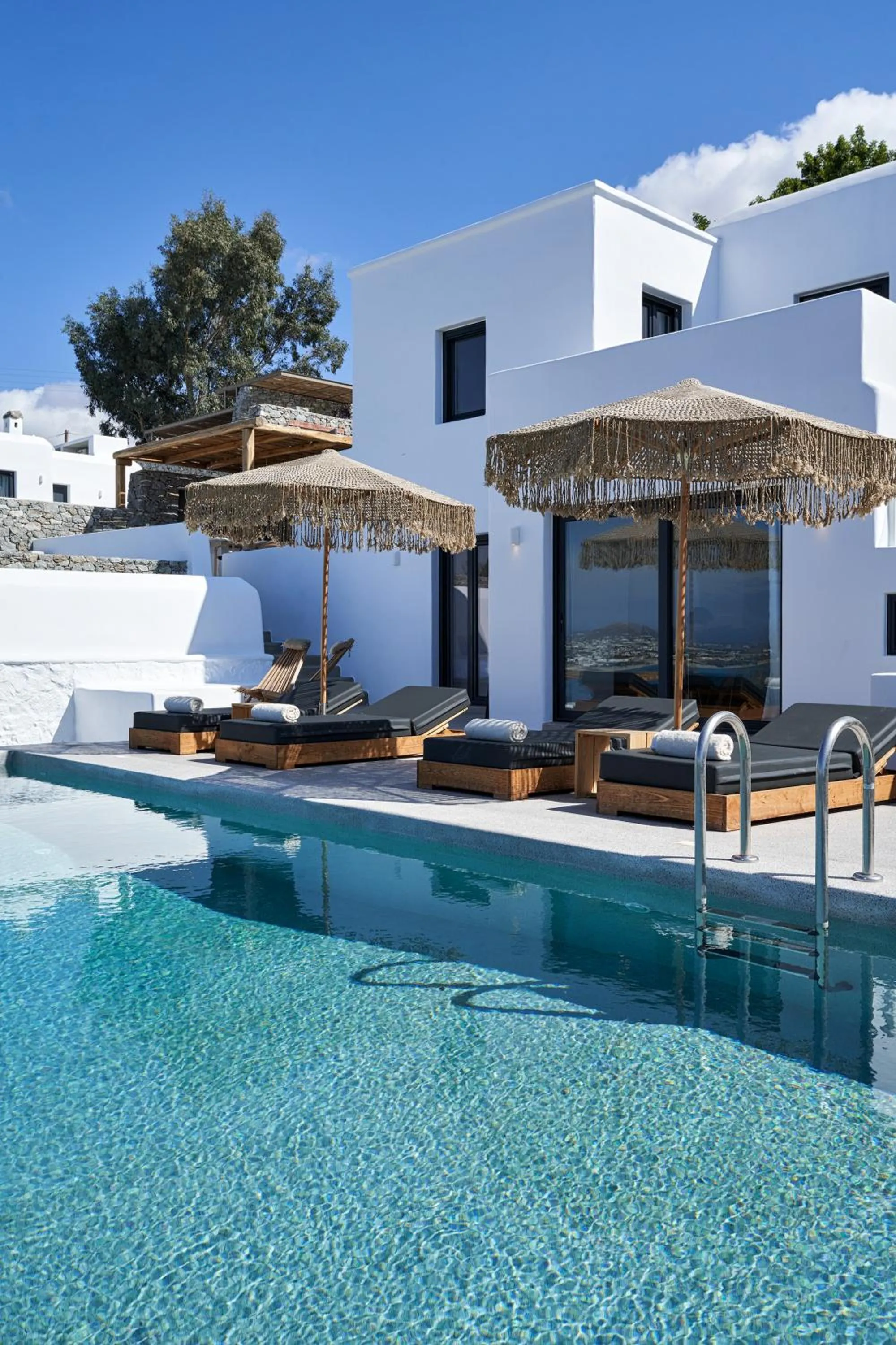 Swimming pool in Hill Club Naxos
