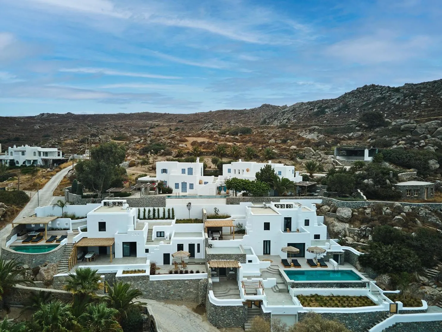 Property building in Hill Club Naxos