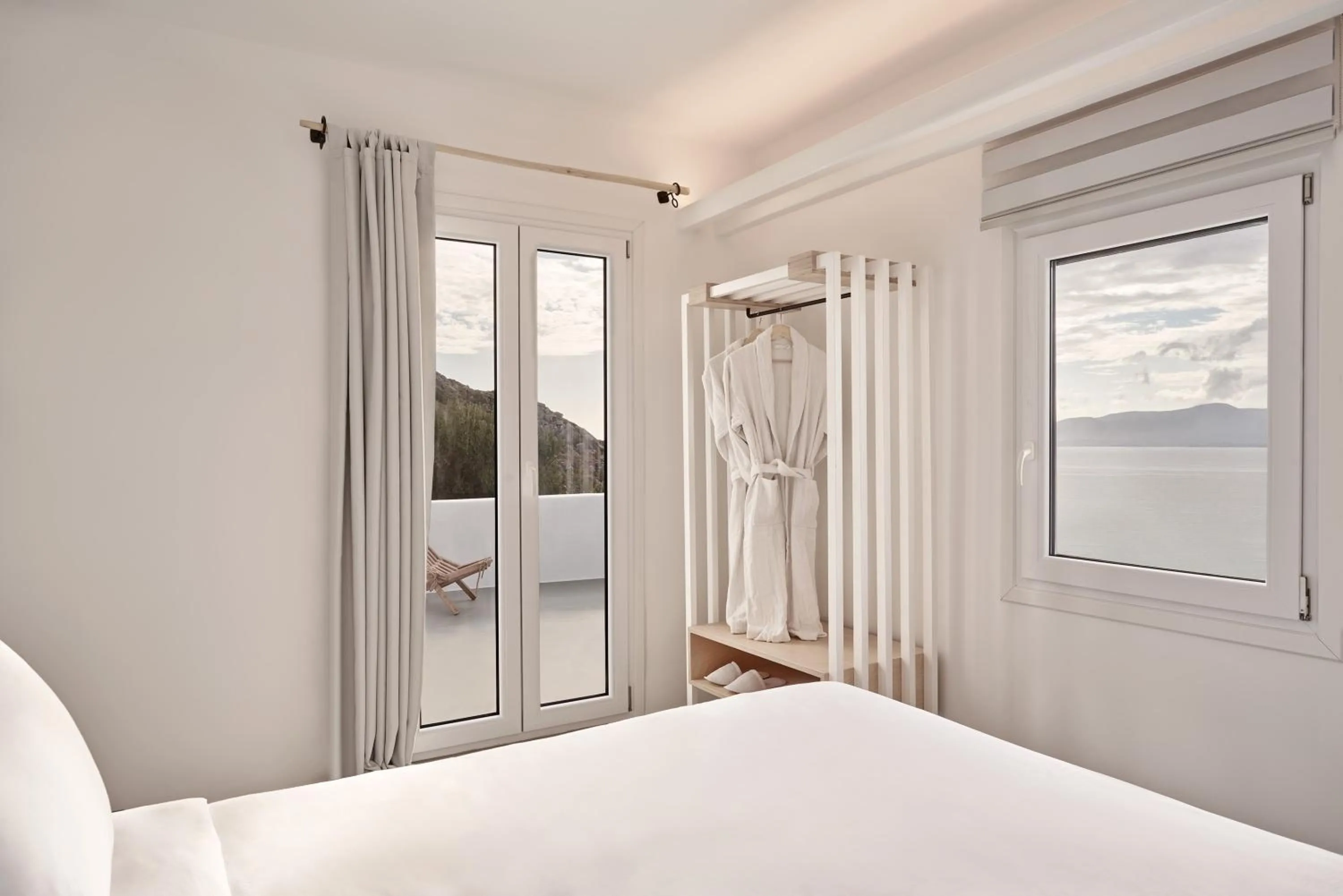 Bedroom, Bed in Hill Club Naxos