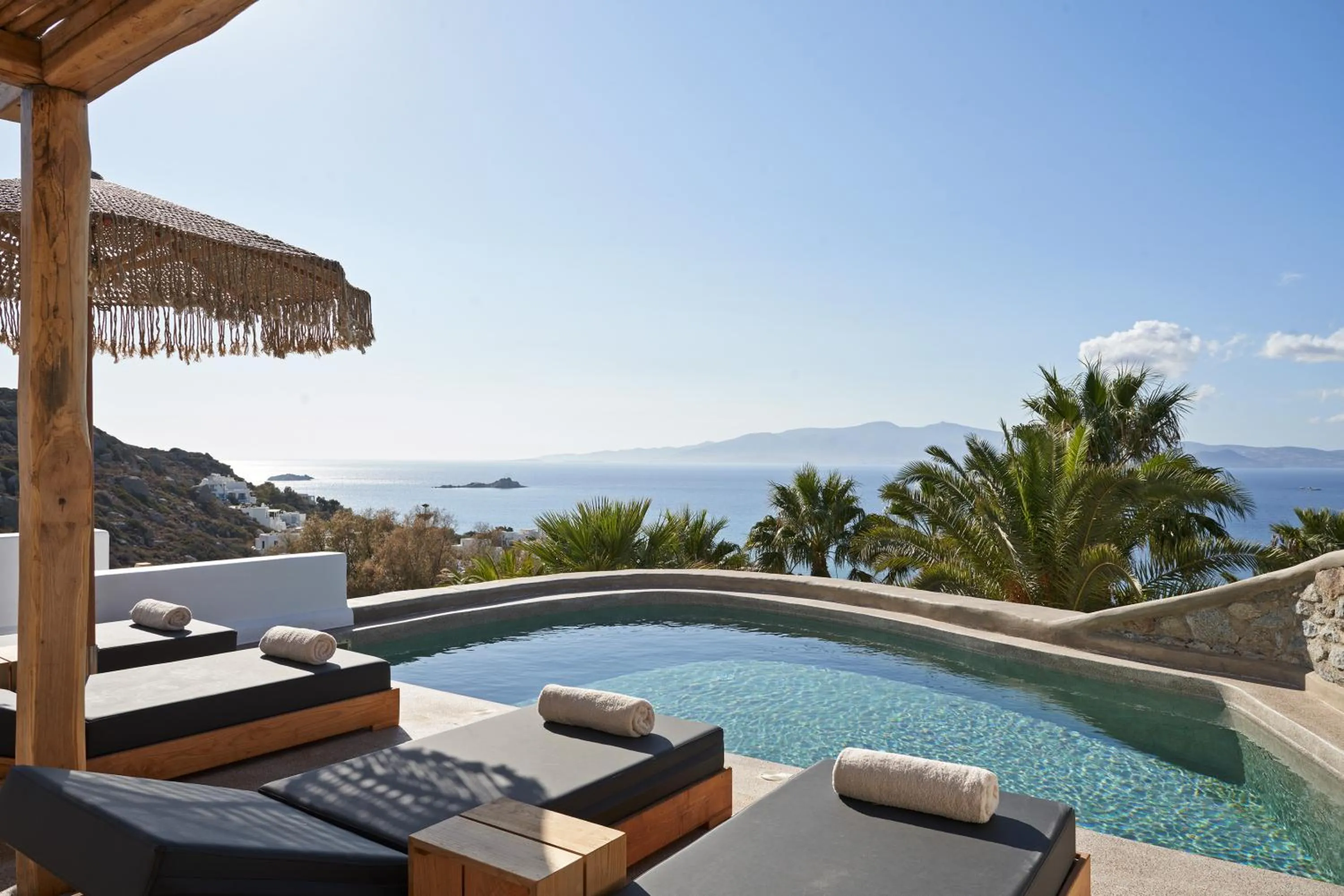 Swimming pool in Hill Club Naxos