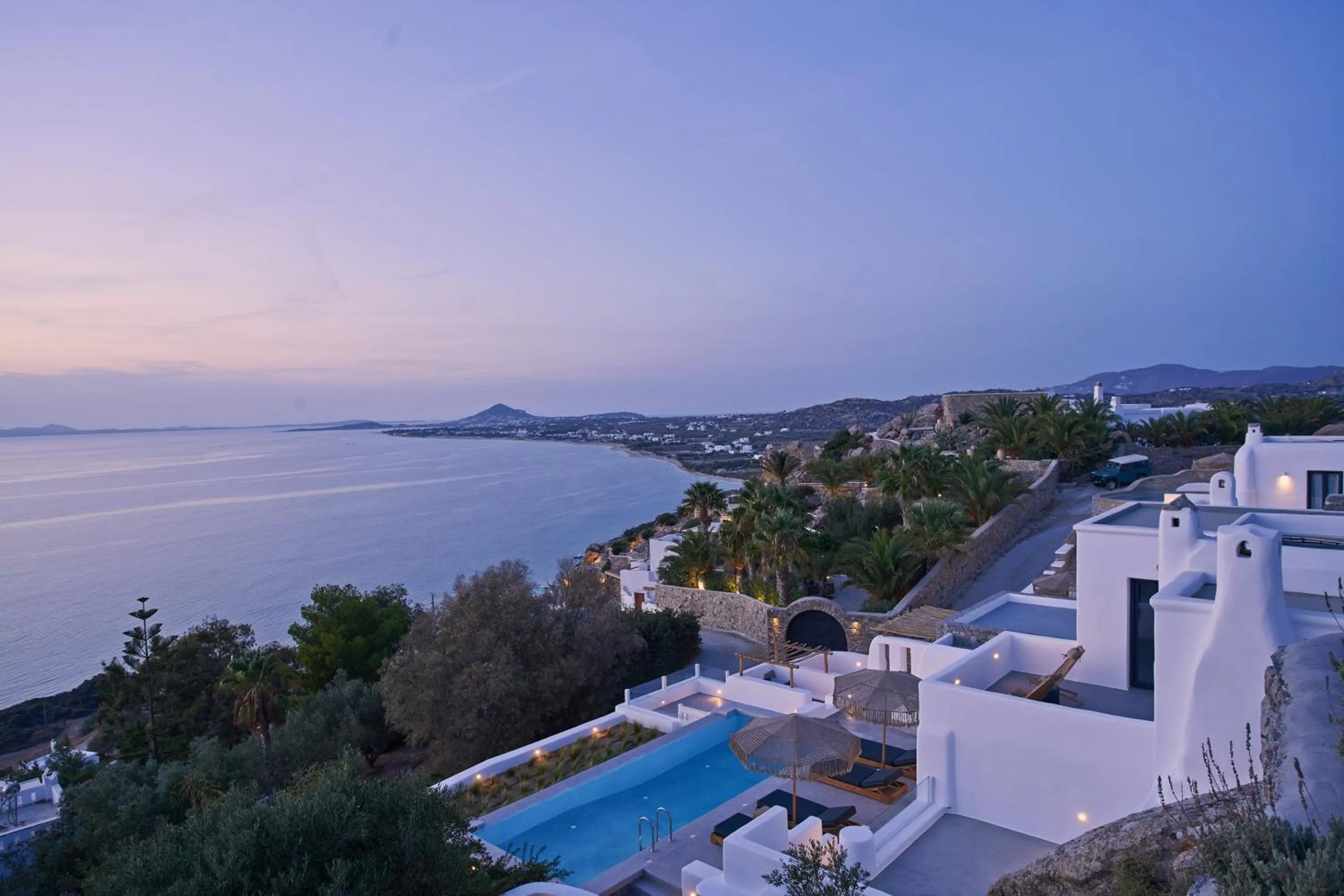 Property building in Hill Club Naxos