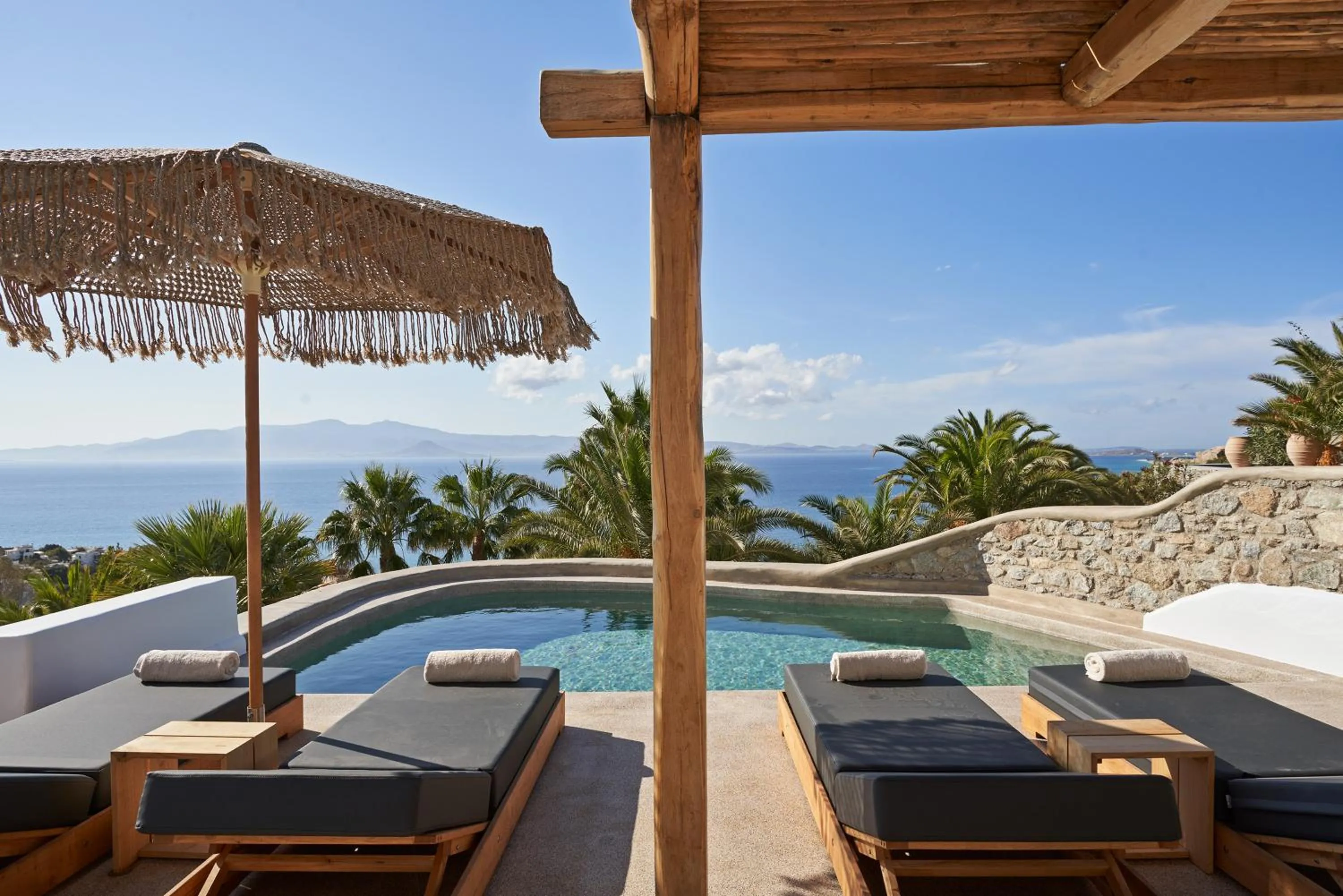 Swimming pool in Hill Club Naxos