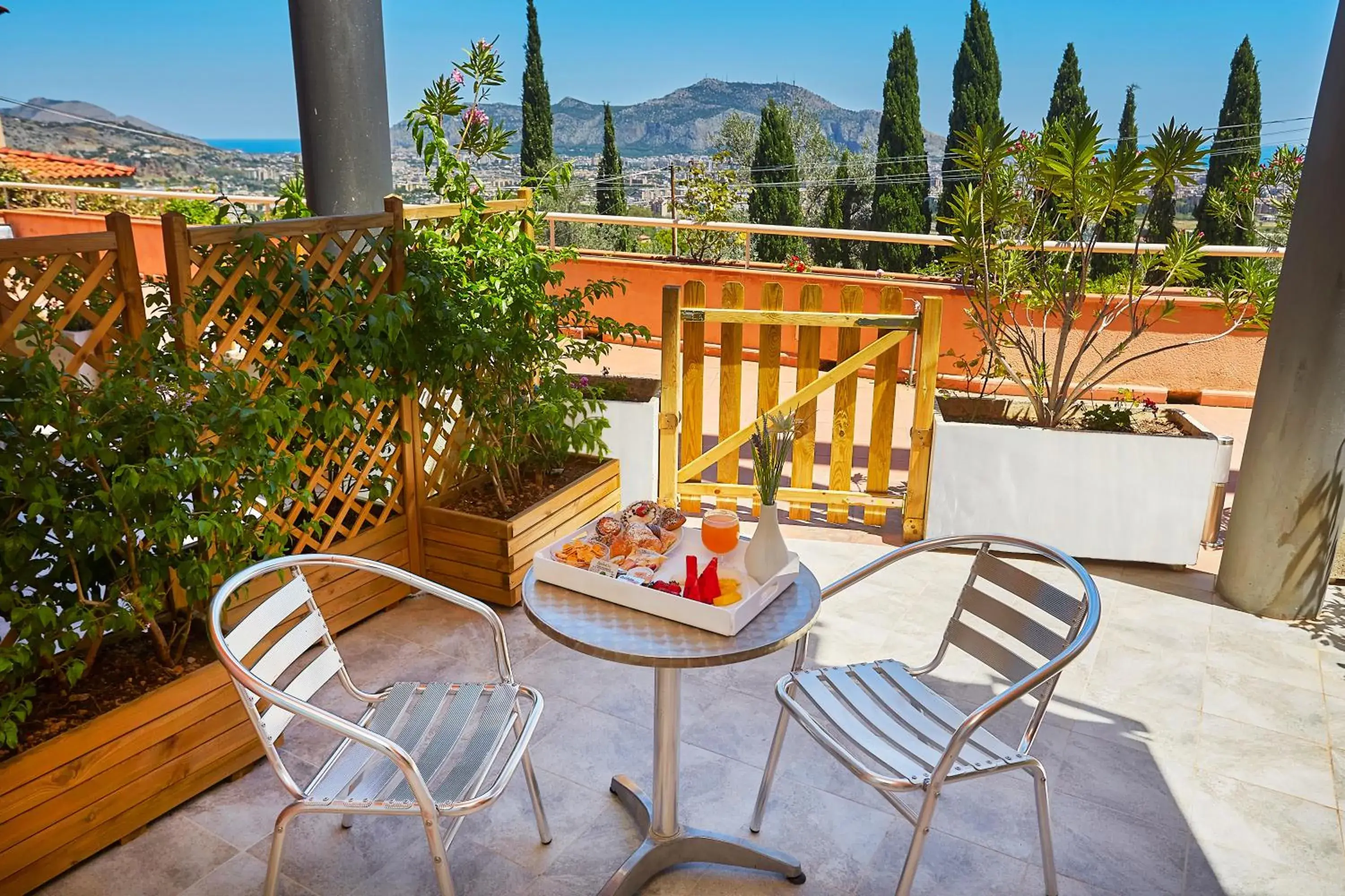 Standard Triple Room with Partial View in Hotel Bel 3 Standard Triple Room with Partial View in Hotel Bel 3