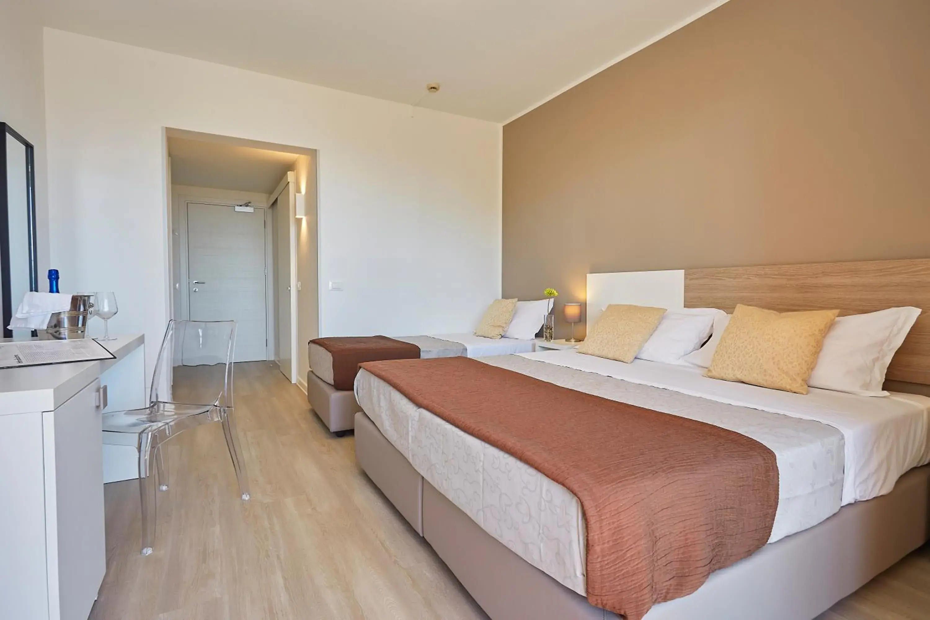 Economy Triple Room With Partial View in Hotel Bel 3 Economy Triple Room With Partial View in Hotel Bel 3