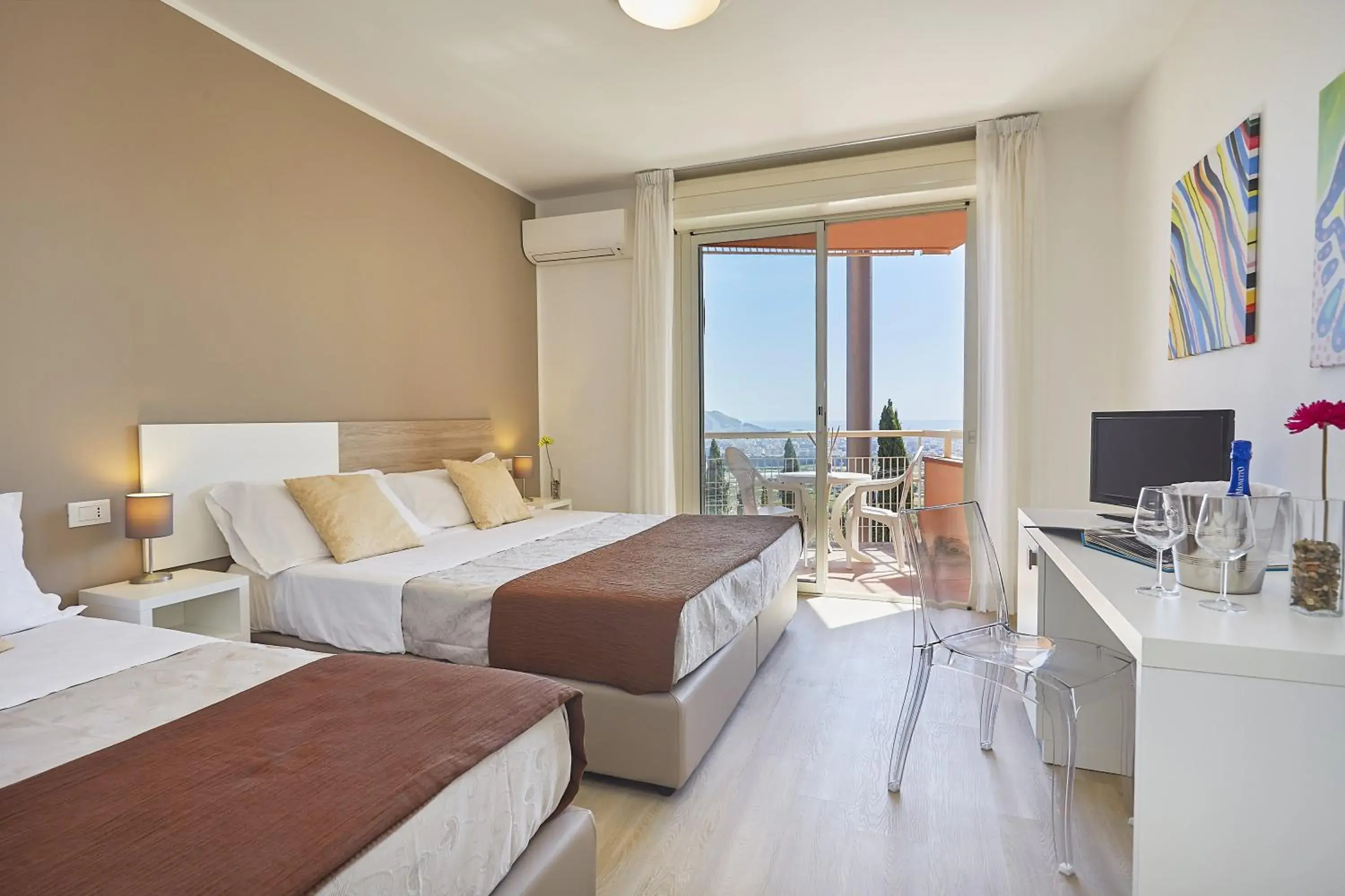 Standard Triple Room in Hotel Bel 3 Standard Triple Room in Hotel Bel 3